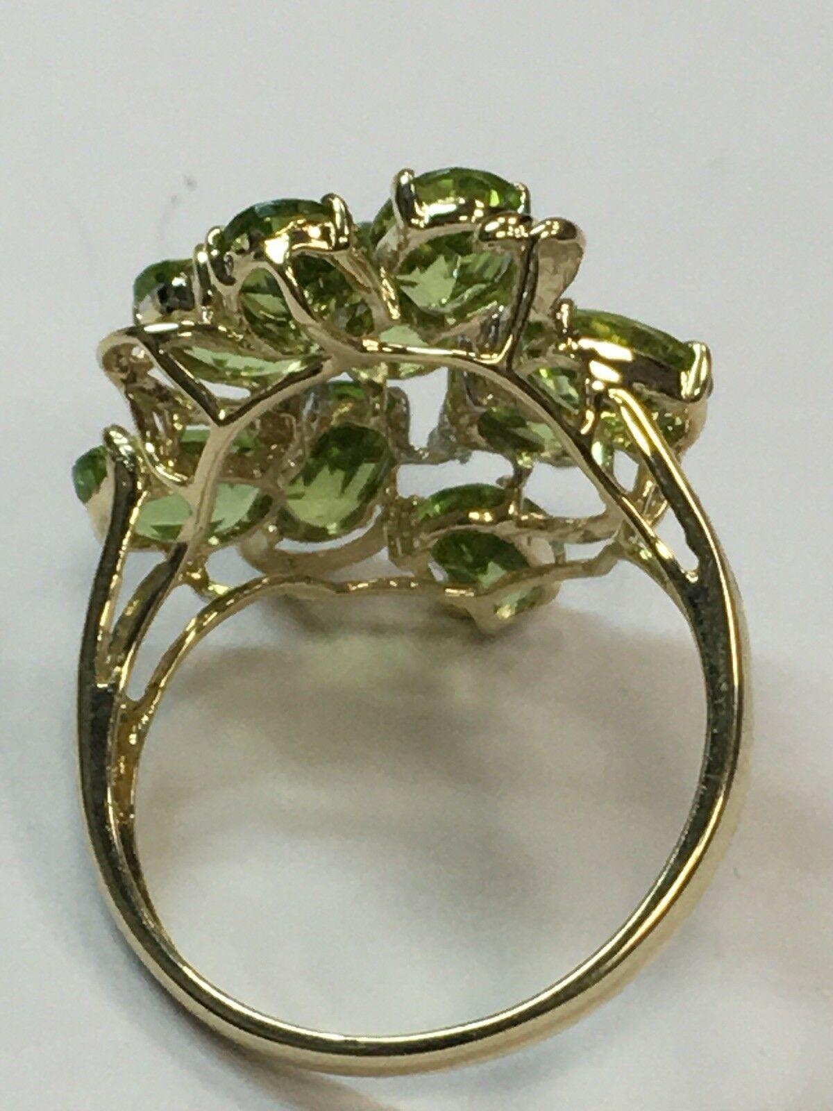 Natural Green Peridot and Diamond Approximate 36 Carat Gold Jewelry Set For Sale 1