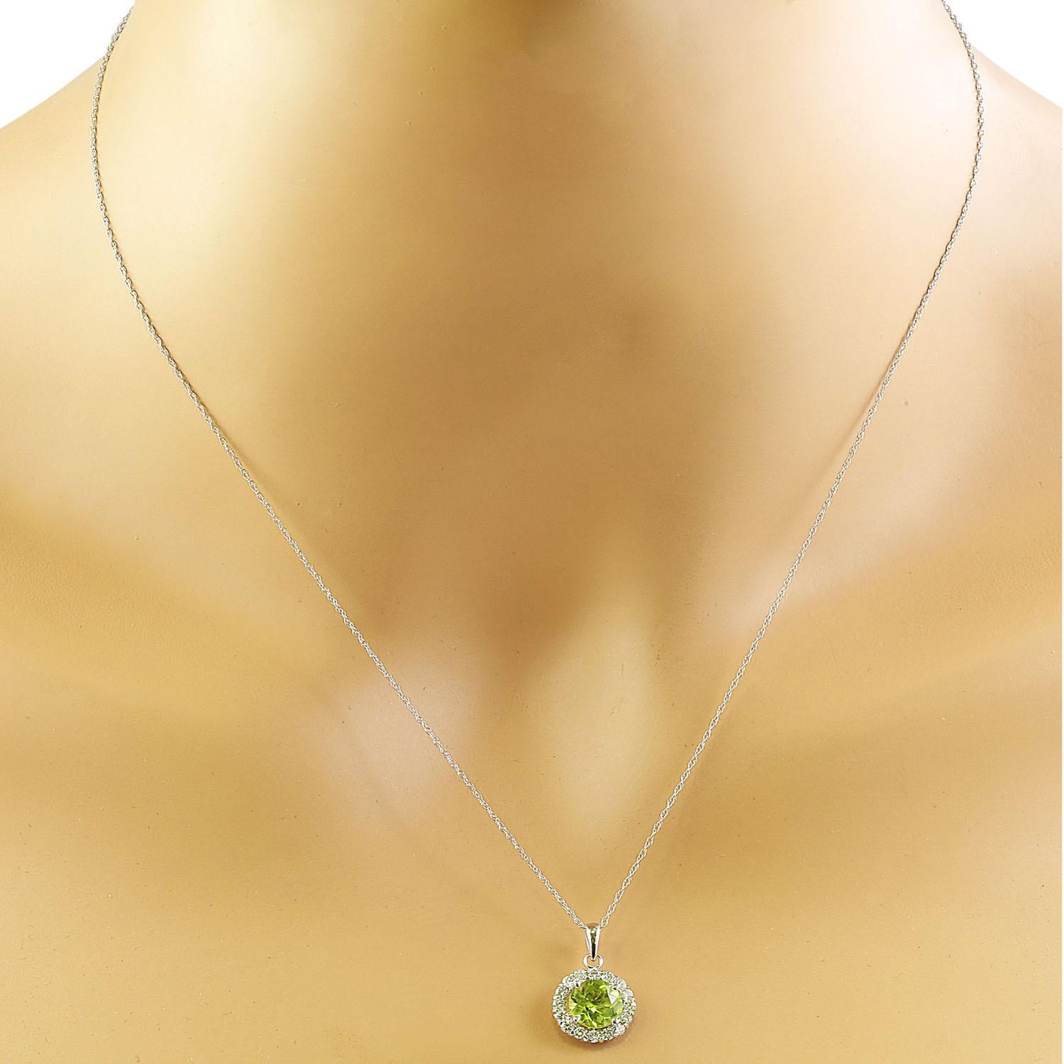 Natural Peridot Diamond Necklace In 14 Karat White Gold In New Condition For Sale In Los Angeles, CA