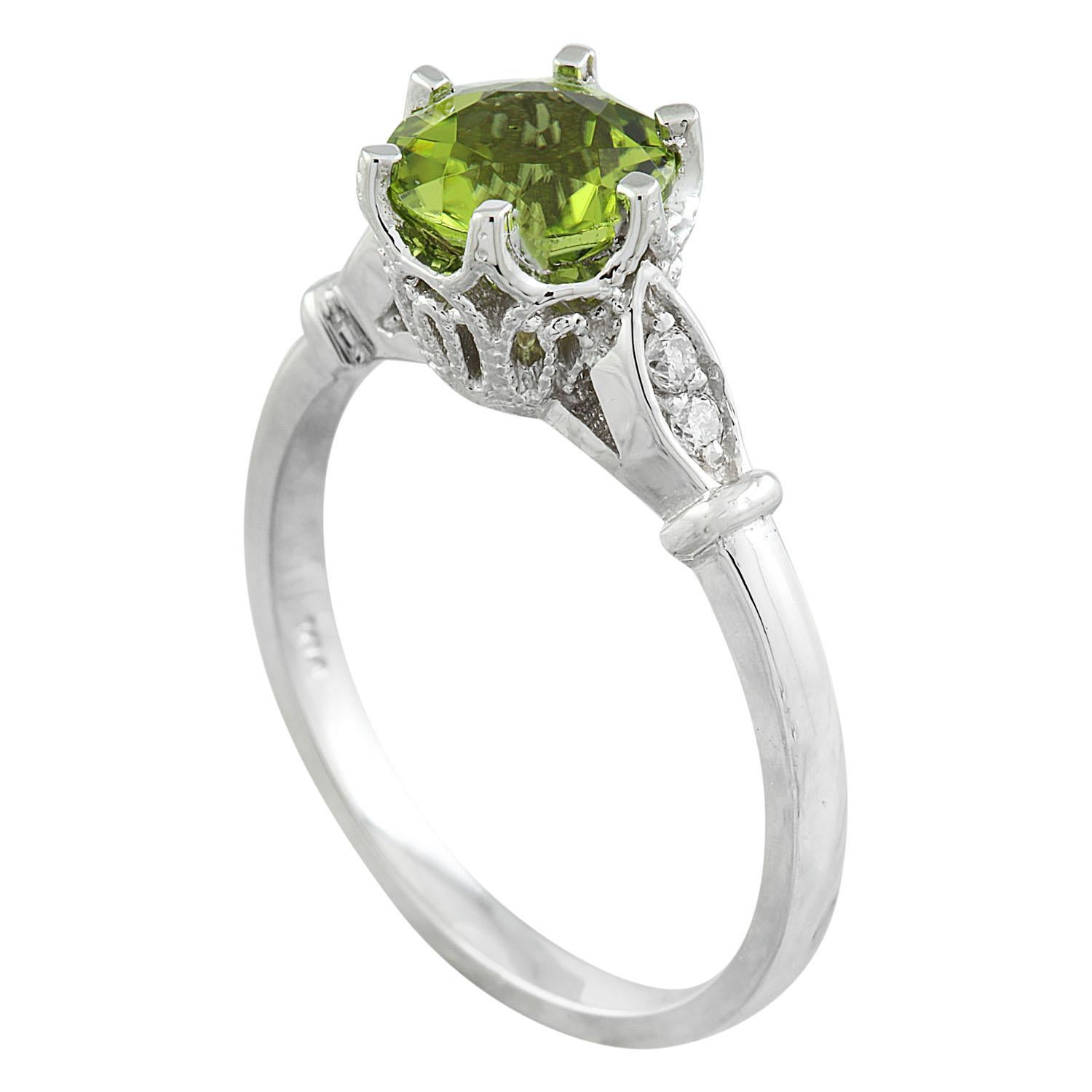 Natural Peridot Diamond Ring in 14 Karat Solid White Gold  In New Condition For Sale In Los Angeles, CA