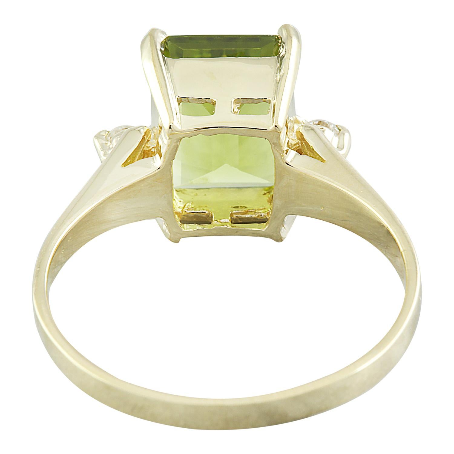 Natural Peridot Diamond Ring in 14 Karat Solid Yellow Gold  In New Condition For Sale In Los Angeles, CA