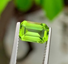 Natural Peridot Gemstone 1.97 Carat – Olive Green Loose Gemstone for Ring