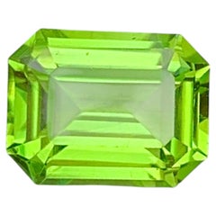 Natural Peridot Gemstone 2.26 Carat – Olive Green Loose Gemstone for Ring
