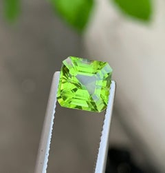 Natural Peridot Gemstone 2.50 Carat – Olive Green Loose Gemstone for Ring