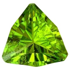Gemma di peridoto naturale: pietra di agosto naturale da 3.06 carati dal Pakistan