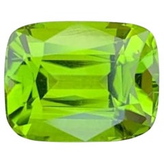 Natürlicher Peridot-Edelstein: 4.44 Karat im Kissenschliff, August-Geburtsstein