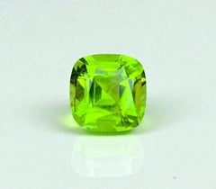Péridot Naturel : 5.10 carat Pierre de naissance du mois d'août du Pakistan