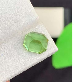 Gemme di peridoto naturali, peridoto taglio smeraldo dal Pakistan 3.84 CT