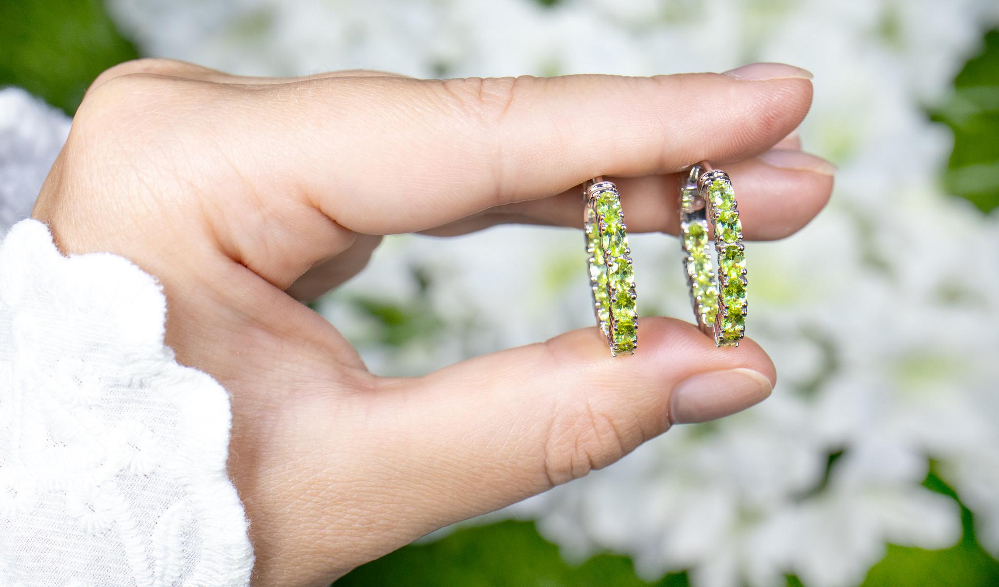 Natural Peridot Hoop Earrings 3.4 Carats Rhodium Plated Silver In Excellent Condition For Sale In Aliso Viejo, CA