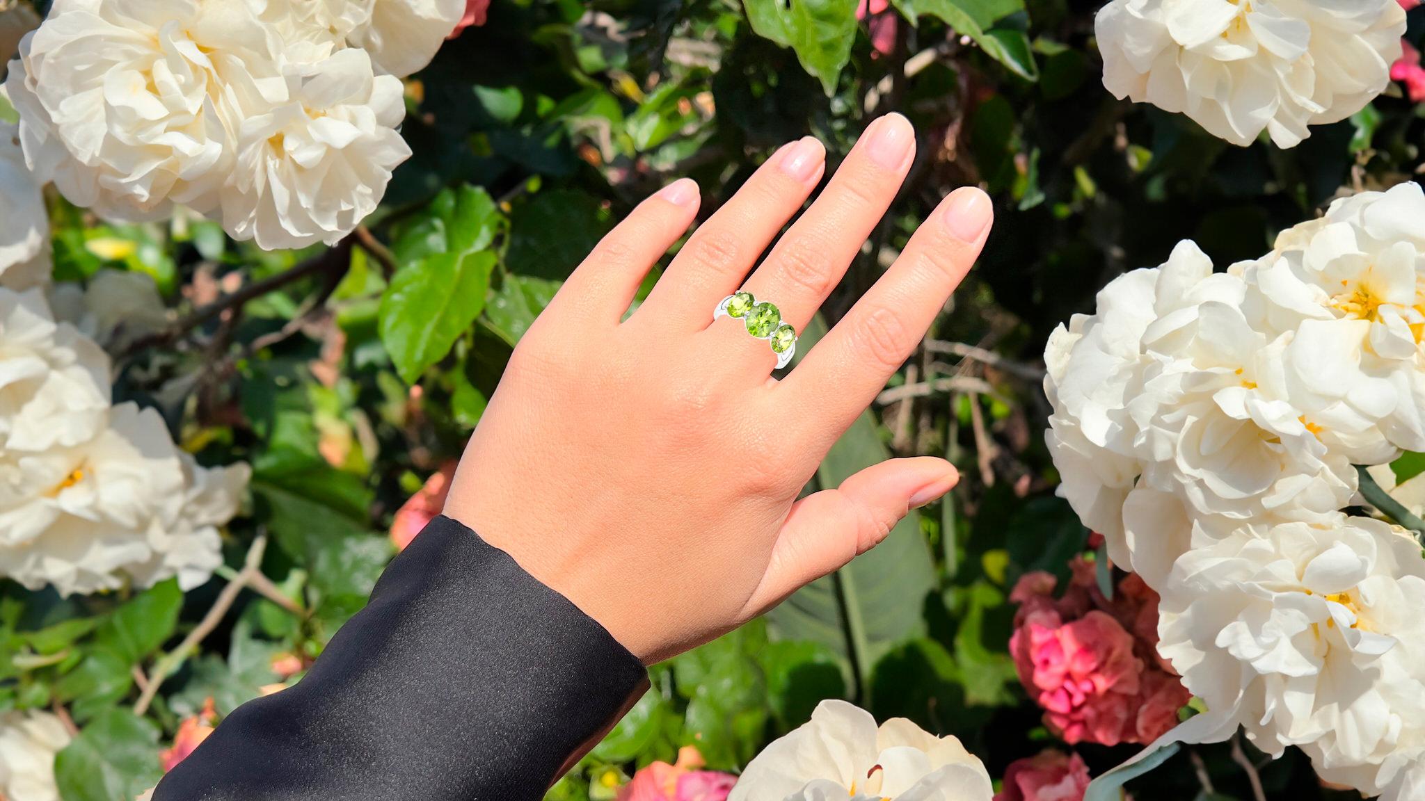It comes with the Gemological Appraisal by GIA GG/AJP
All Gemstones are Natural
3 Peridots = 3.40 Carats
Metal: Rhodium Plated Sterling Silver
Ring Size: 7* US
*It can be resized complimentary