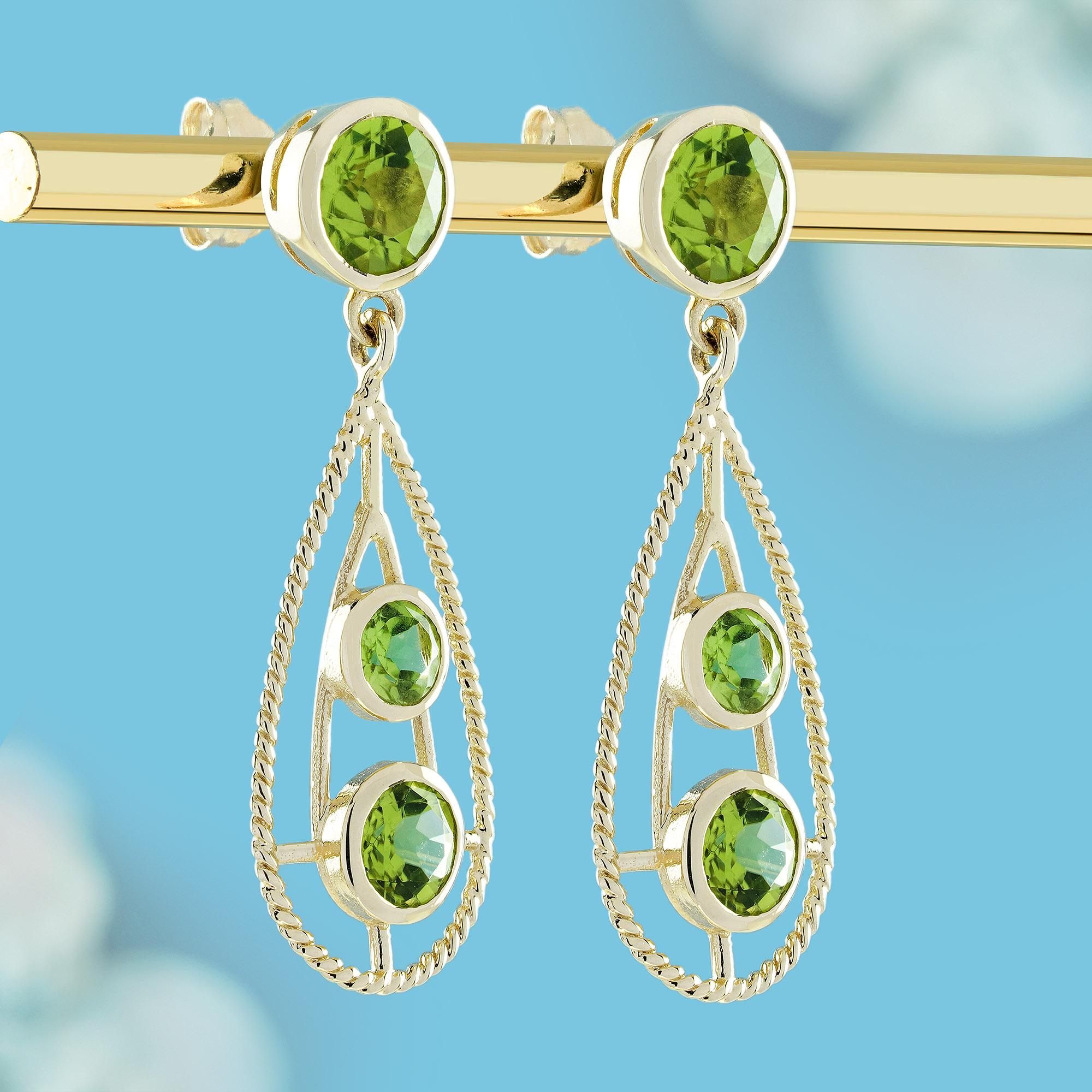 Edwardian Natural Peridot Vintage Style Dangle Earrings in 9K Yellow Gold For Sale
