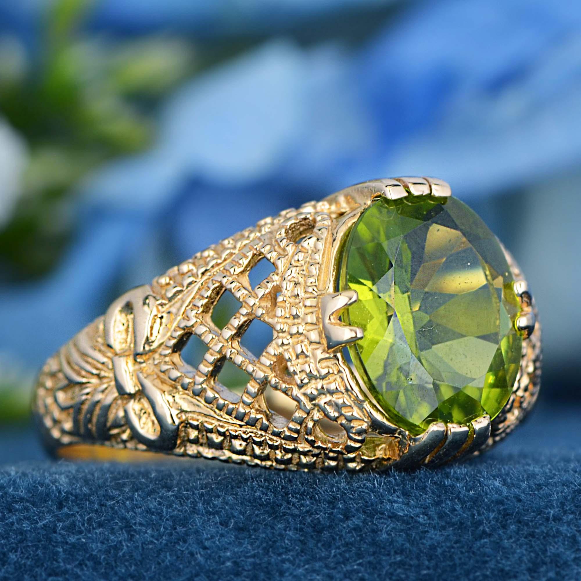 For Sale:  Natural Peridot Vintage Style Filigree Cocktail Ring in 9K Yellow Gold 2