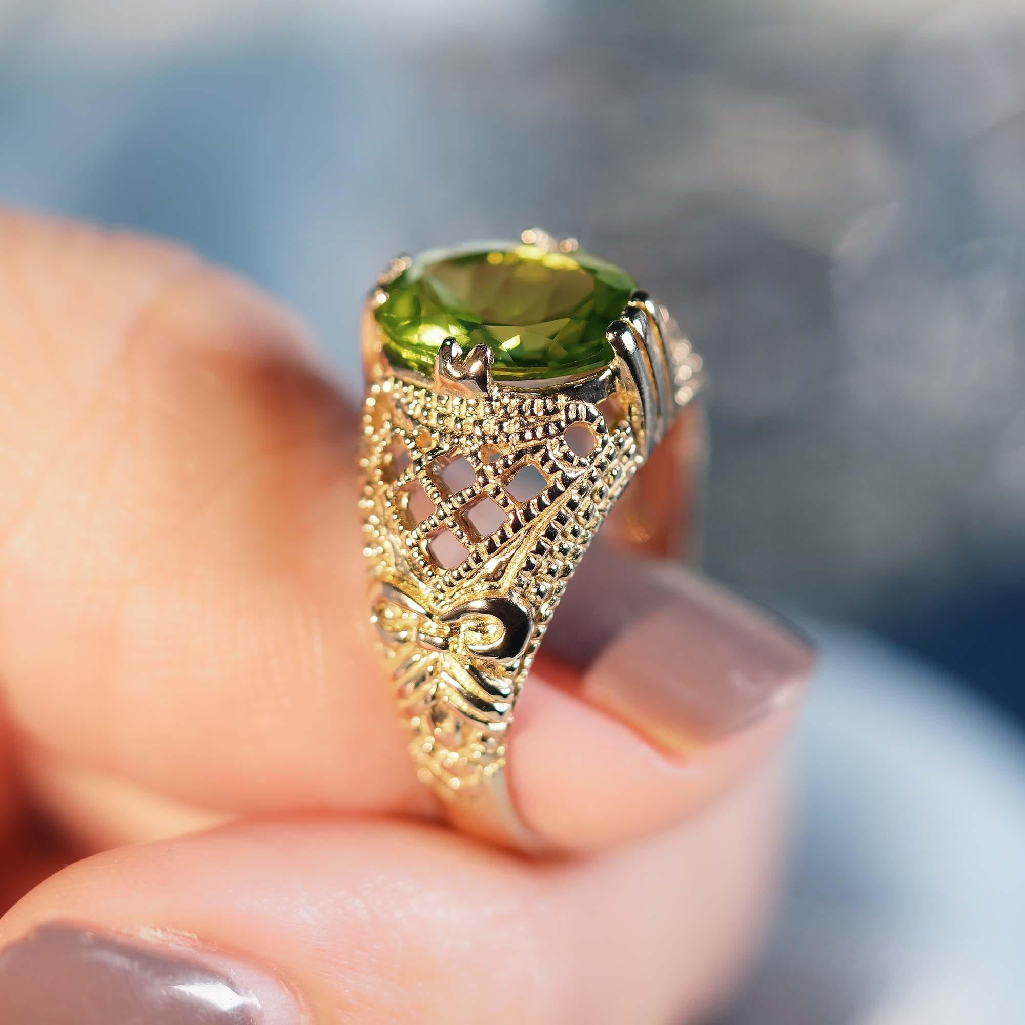 For Sale:  Natural Peridot Vintage Style Filigree Cocktail Ring in 9K Yellow Gold 7