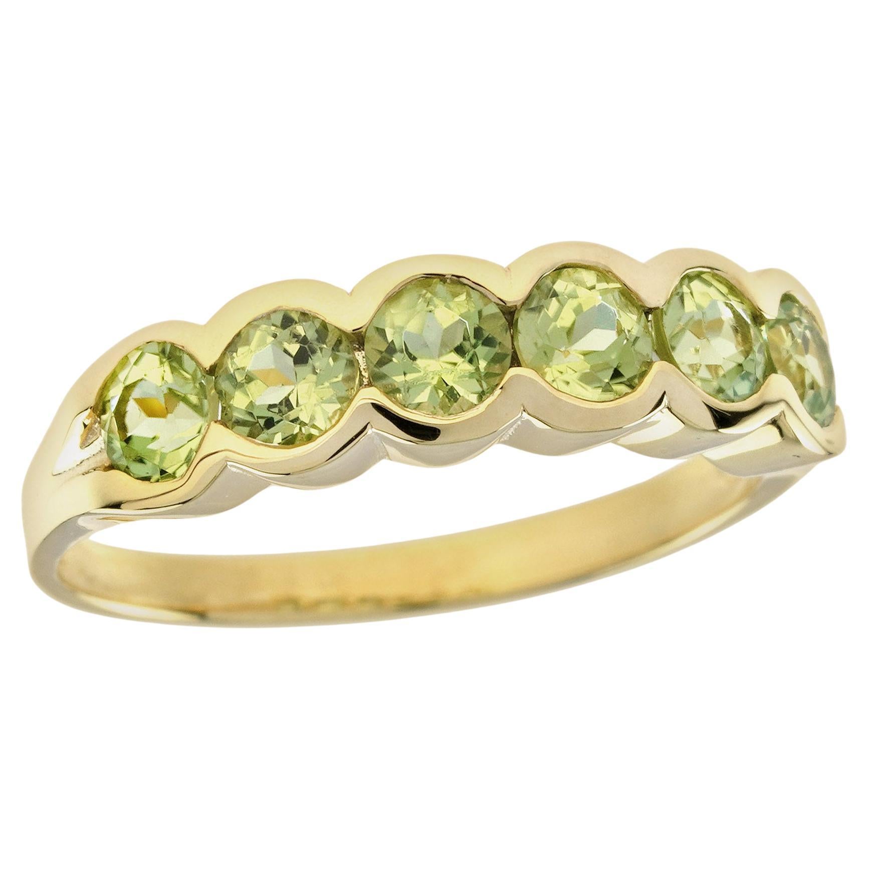 Natürlicher Peridot Vintage-Ring im Vintage-Stil mit halber Eternity-Ring aus massivem 9K Gelbgold