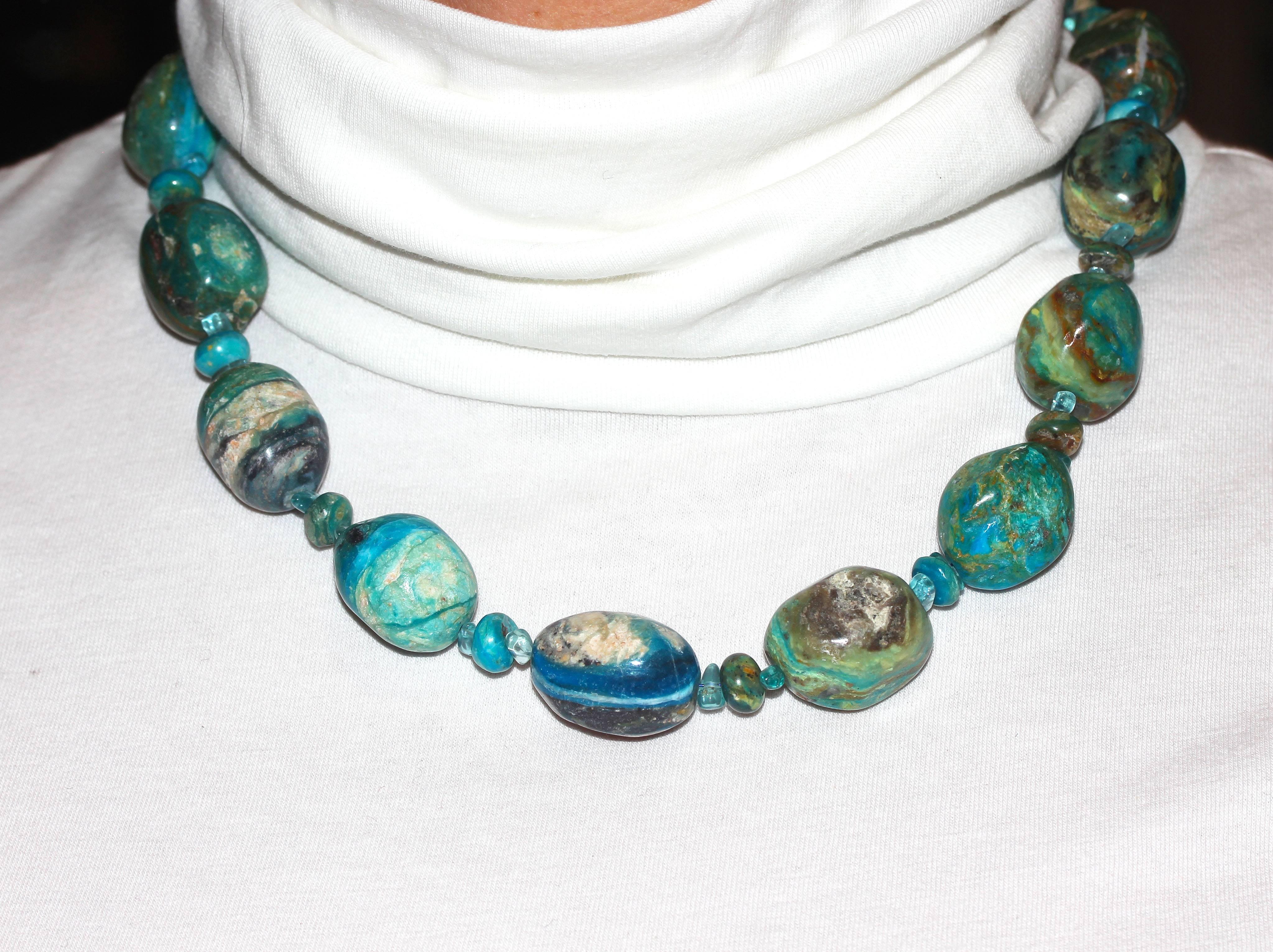 opal rock necklace