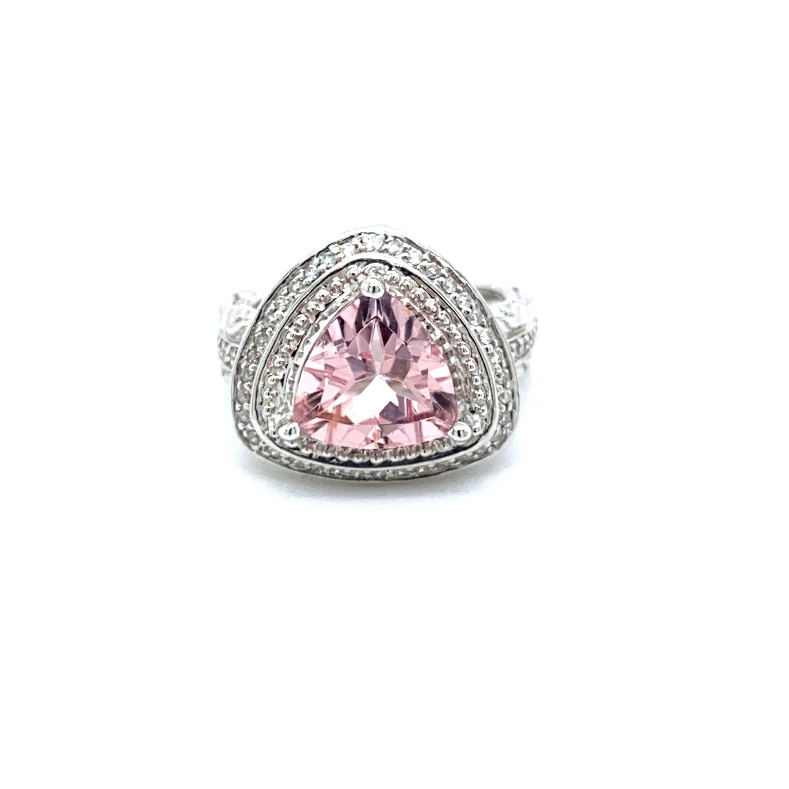 Contemporary Natural Pink AAA Quality 2.34 Ct Morganite Trillion Diamond Cocktail Ring For Sale