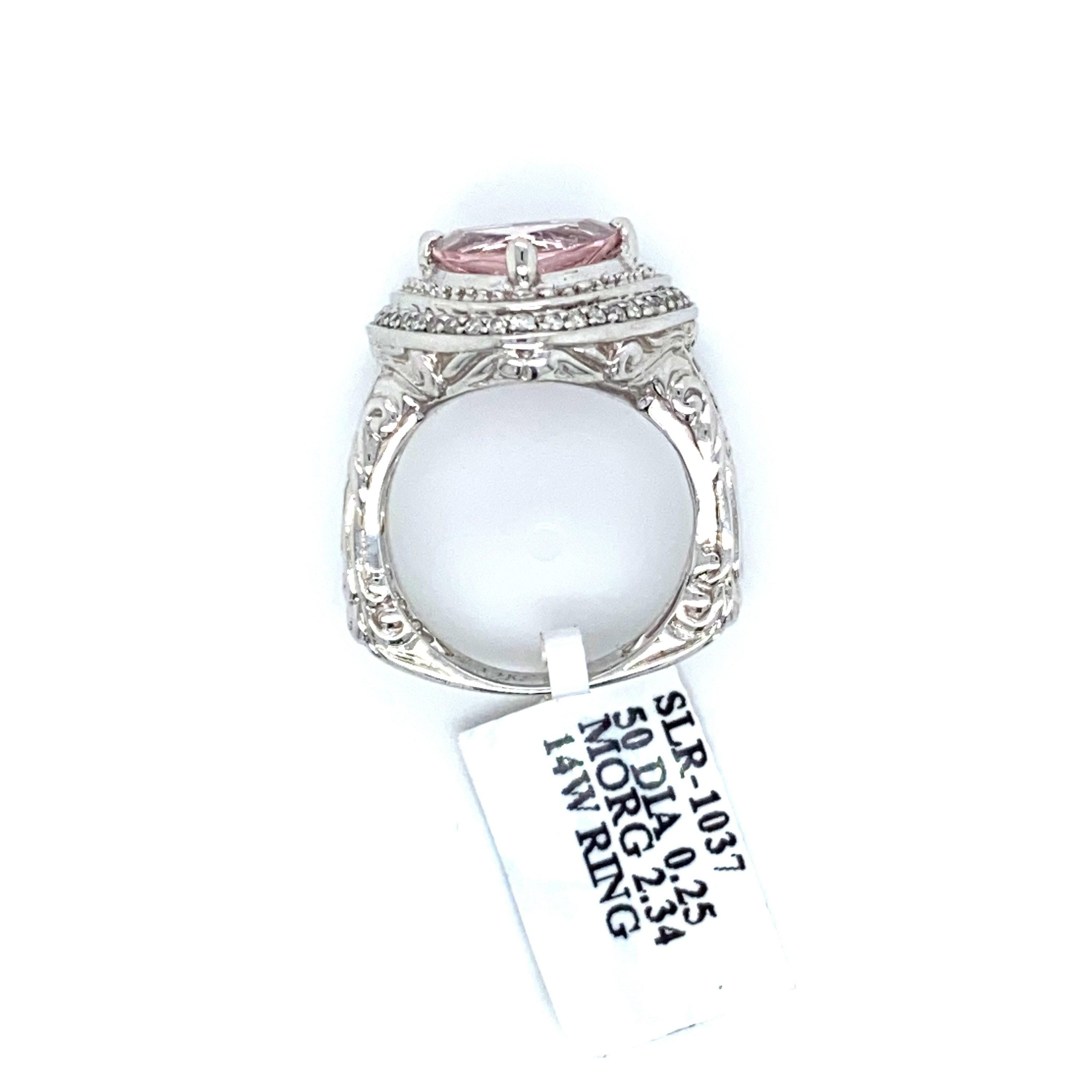 Natürlicher rosa AAA-Qualität 2,34 Karat Morganit Trillion Diamant Cocktail Ring (Trillionschliff) im Angebot