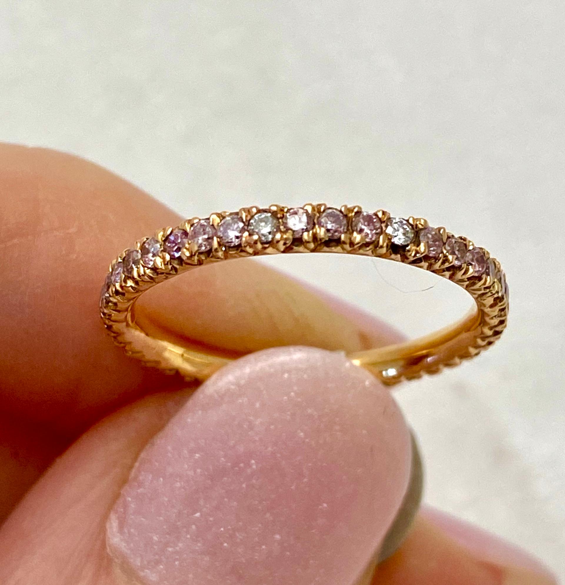 Round Cut Natural Pink Color Diamonds and Rose Gold Band