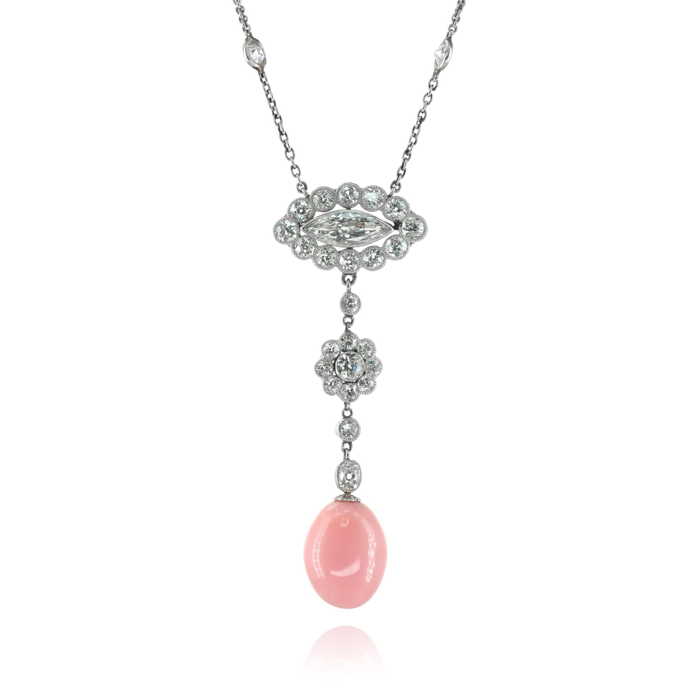 Pendentif en platine avec perle conque rose naturelle de 12,98 carats et diamants / rapport GIA Pour femmes en vente