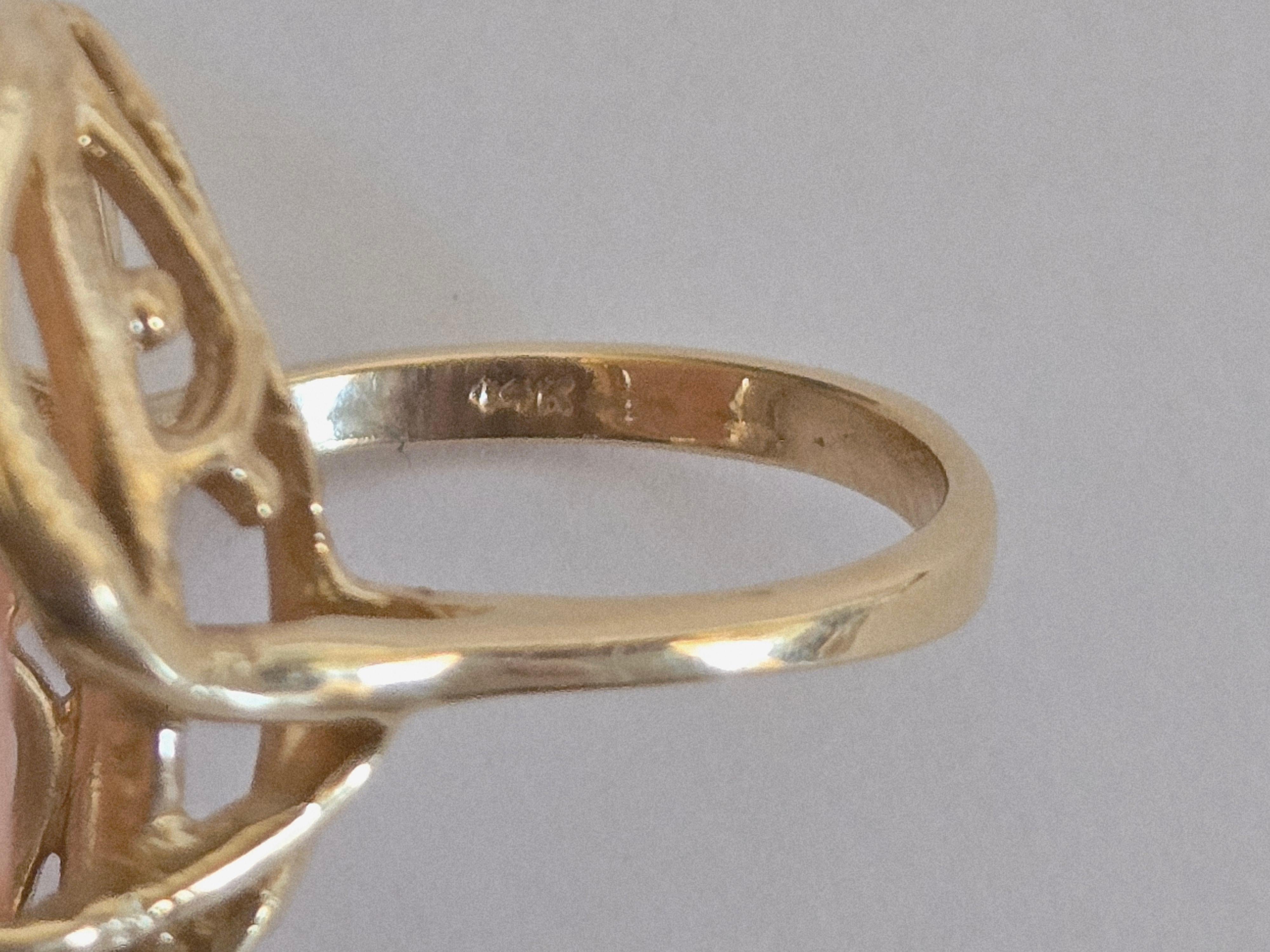 Bague en or 14 carats faite à la main en corail rose naturel en vente 2