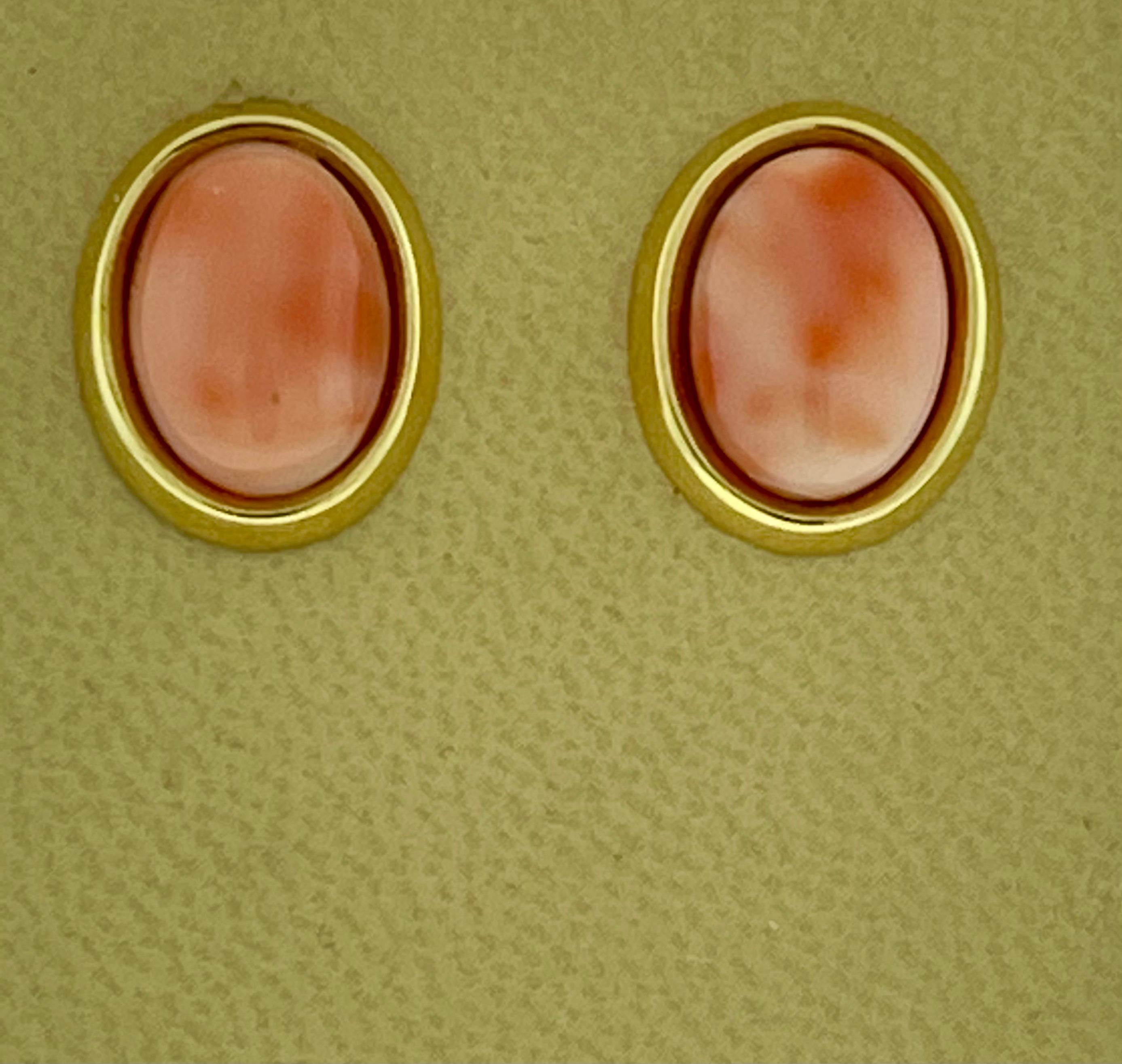 Natural Pink Coral Simple Stud Earring in 14 Karat Yellow Gold For Sale 4