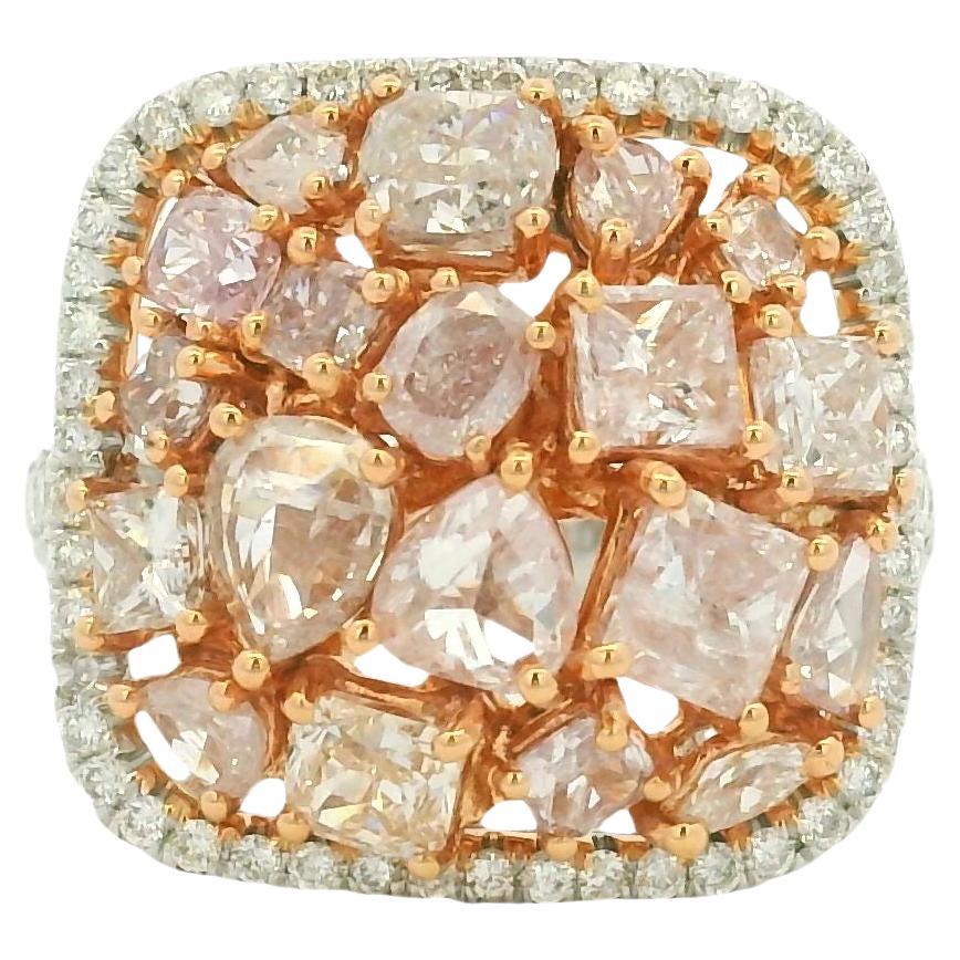 Natural Pink Diamond Multi-Shape 18-Karat Halo Ring En Stock