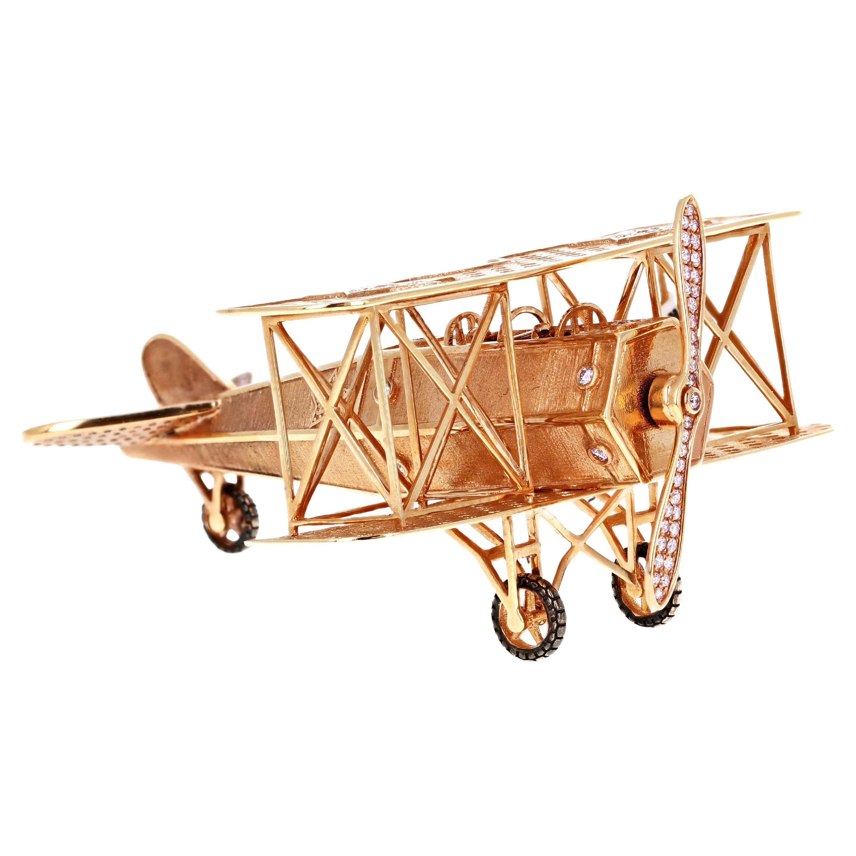 Miniatura de Avión en Oro Rosa con Diamante Rosa Natural Model No. en venta