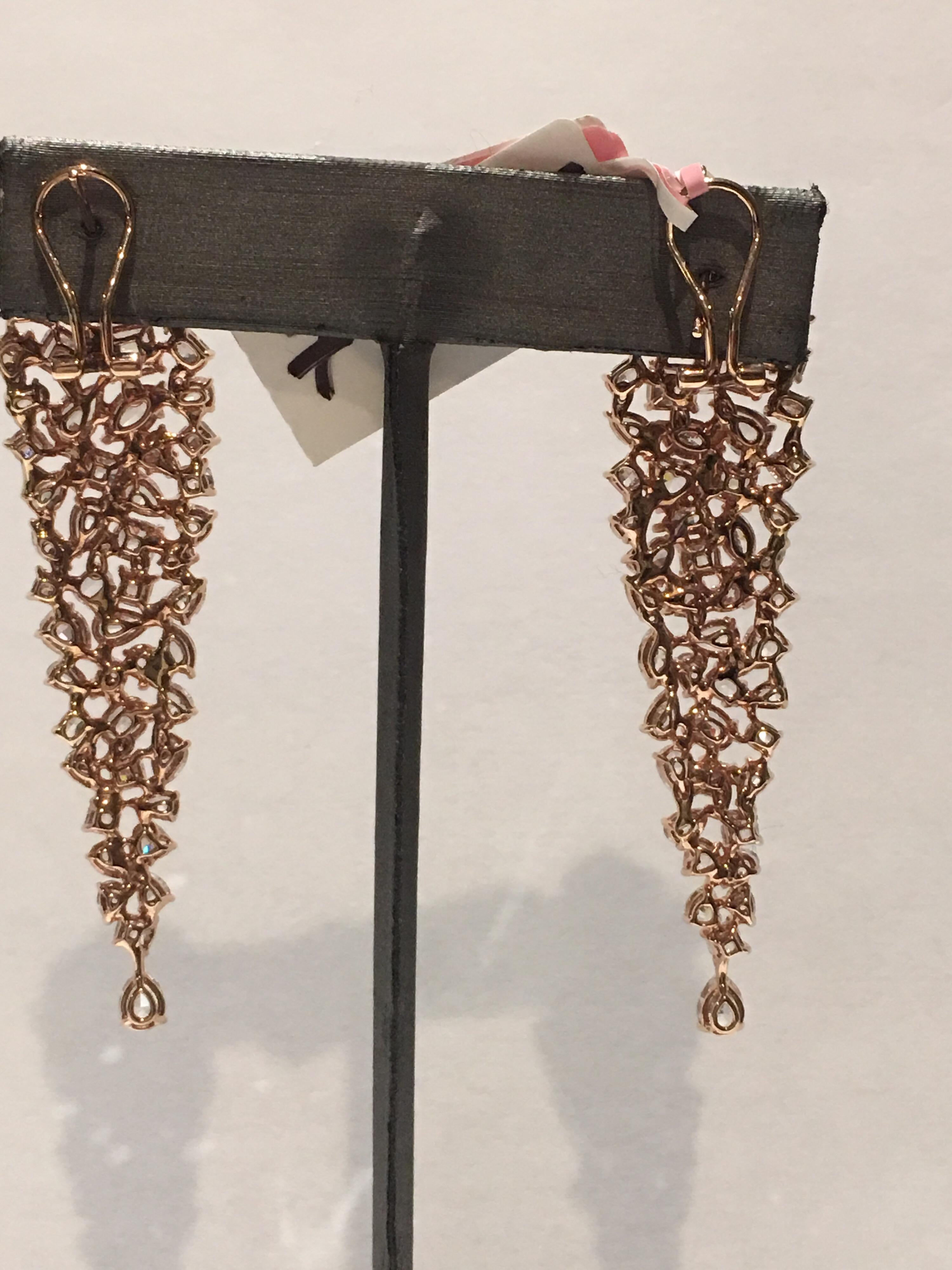 Contemporary Natural Pink Diamonds Earrings Set in Pink Gold