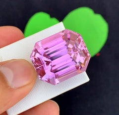 Gemma naturale Kunzite rosa: 80,80 carati taglio smeraldo, pietra di nascita di novembre