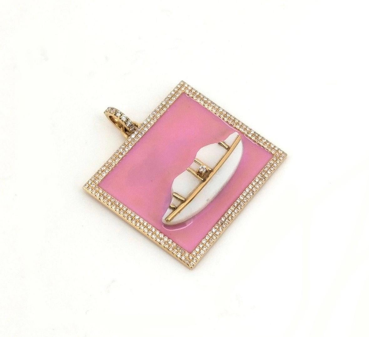 Taglio misto Labbra rosa naturale e pendente con diamante di madreperla in oro 14k in vendita