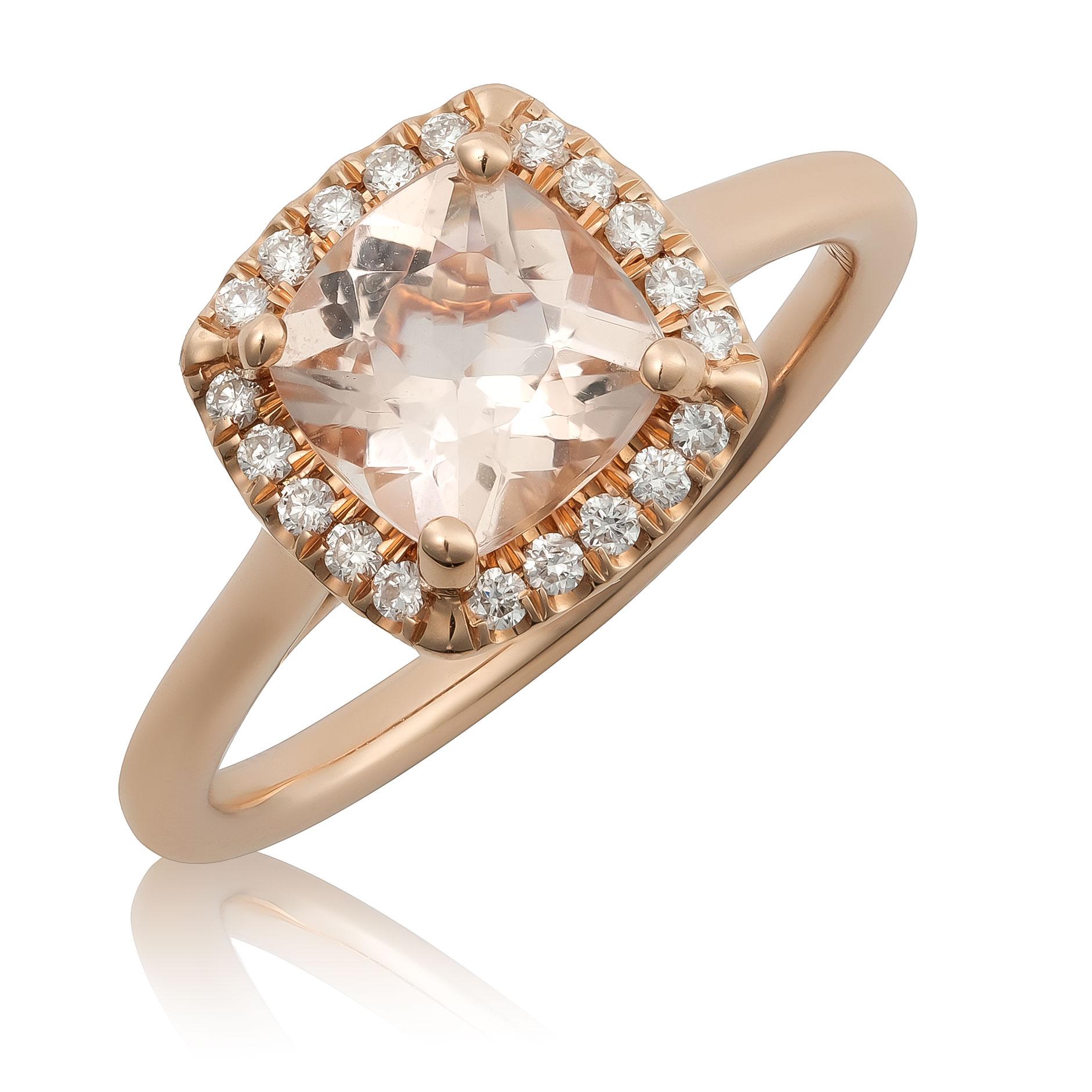 Discover the soft elegance of this 14K rose gold ring, featuring a natural morganite accented by sparkling diamonds. The gentle pink cushion-cut morganite, complemented by brilliant diamonds, creates a refined piece that’s perfect for any