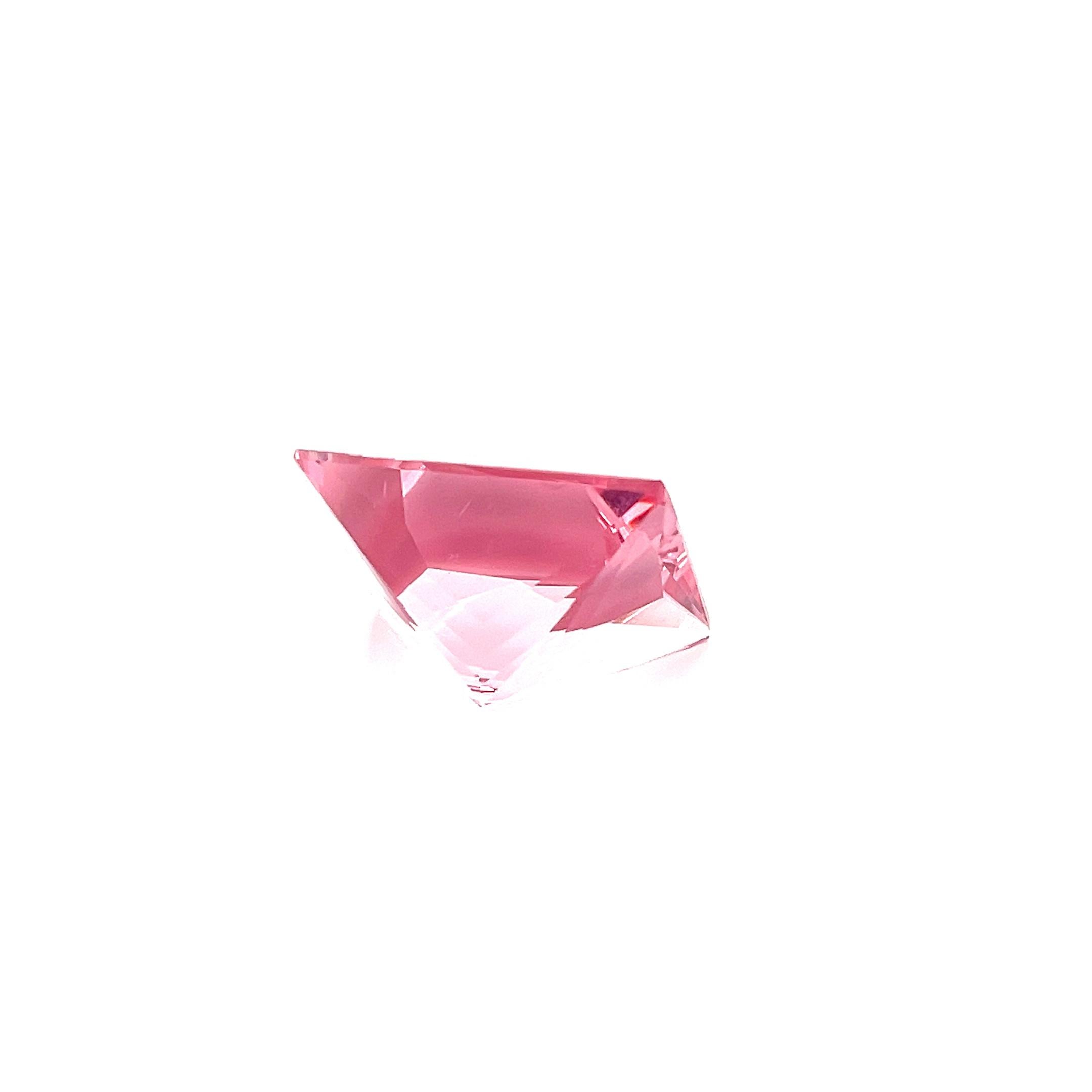Taille carrée Morganite rose naturelle taille carrée de qualité AAAA 22,57x22,37x13,37 pierre précieuse non sertie en vente