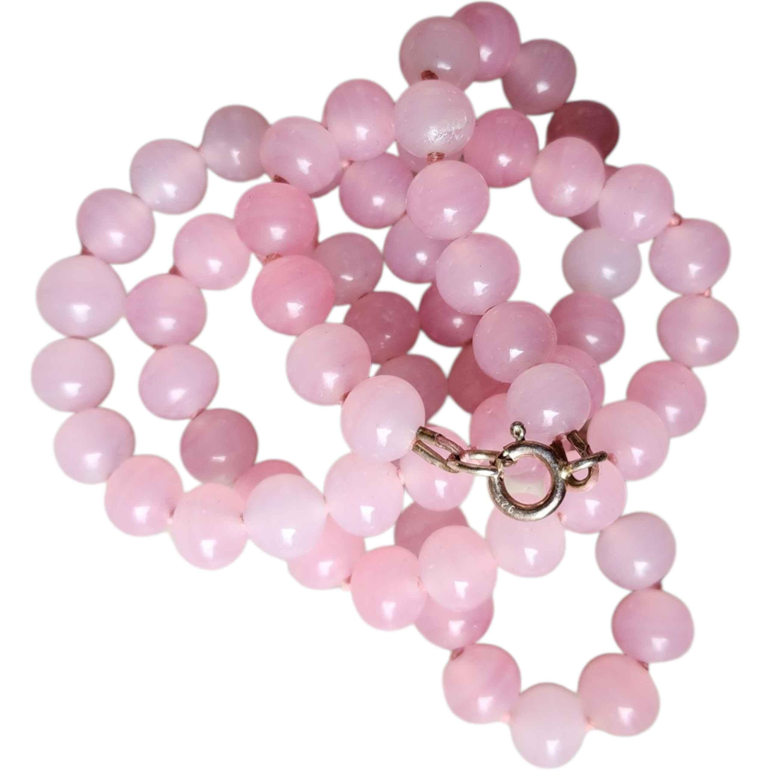 Collana di perle di quarzo rosa naturale - Filo di gemme di colore rosa tenue, chiusura in argento In condizioni buone in vendita a Milford, DE