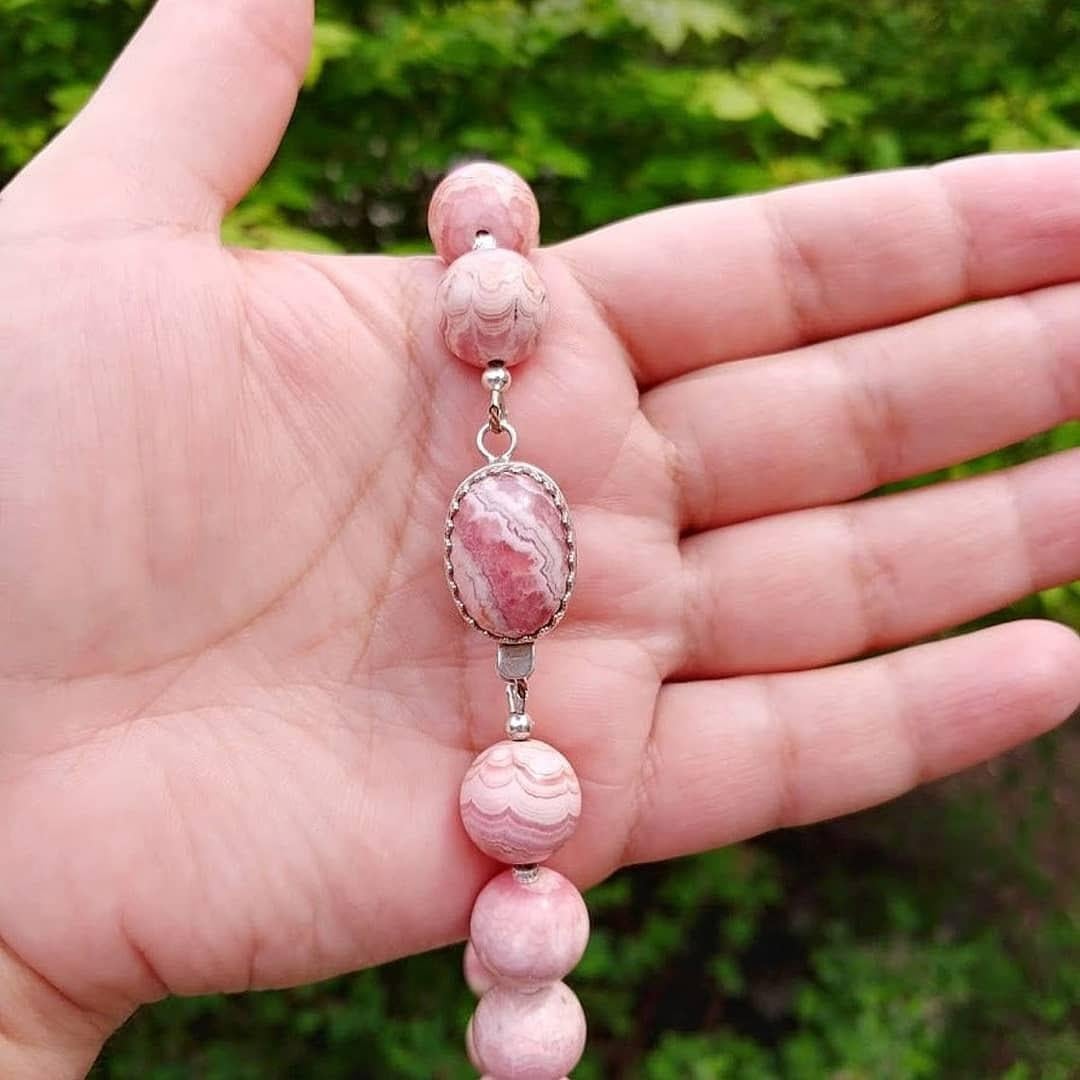 Pink Rhodochrosite Necklace For Sale 1