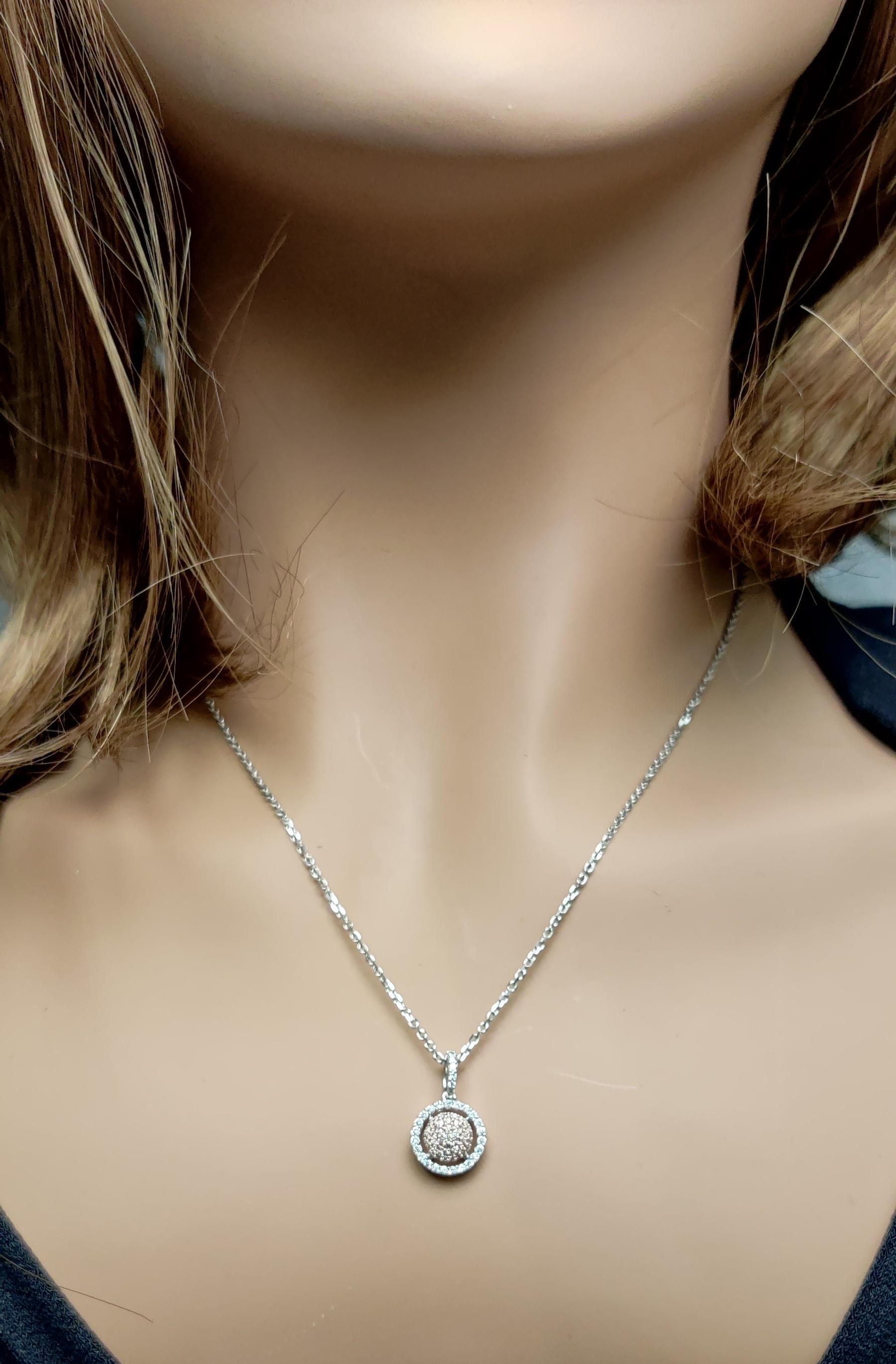 Pendentif en or rose naturel avec diamants ronds de 0,30 carat poids total Neuf - En vente à New York, NY