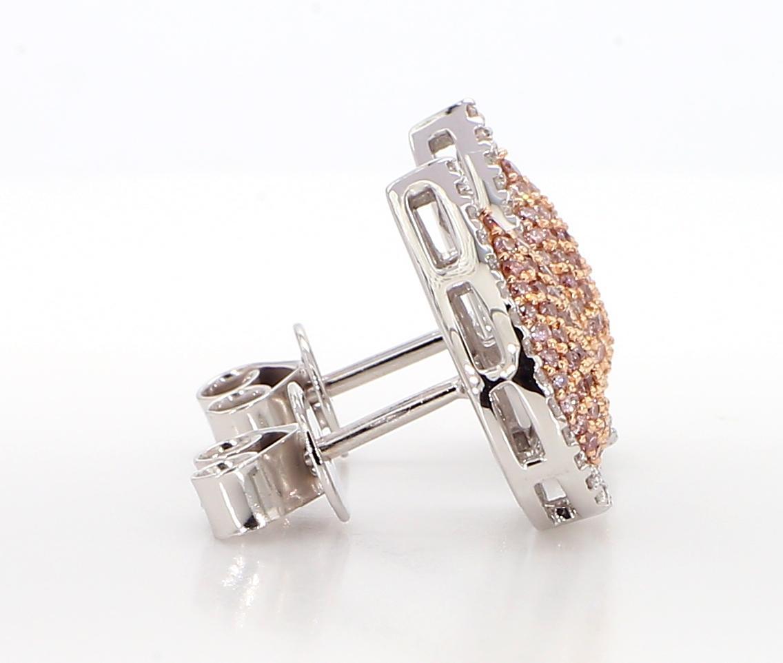 Taglio rotondo Orecchini con diamante rotondo Pink Diamond 0.70 carati TW in oro in vendita