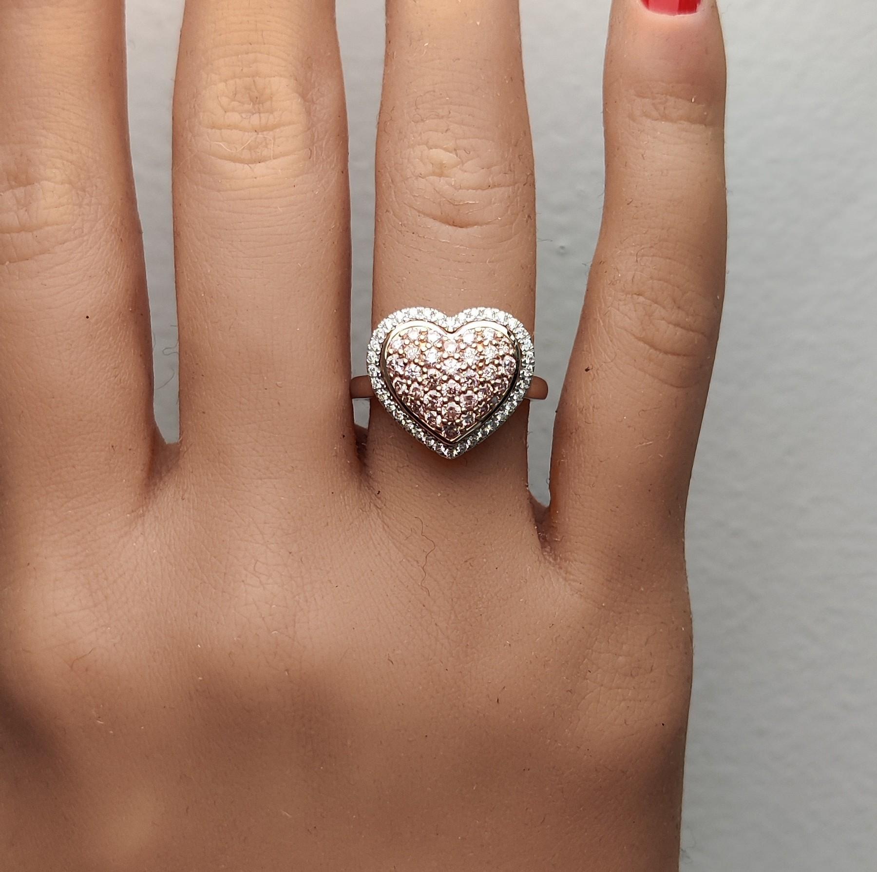 Bague cocktail en or rose naturel avec diamant rond de 0.84 carat poids total Neuf - En vente à New York, NY