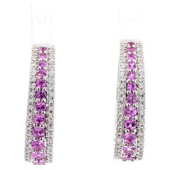 Boucles d'oreilles en or blanc de 1.22 carat avec saphirs ronds roses naturels et diamants blancs
