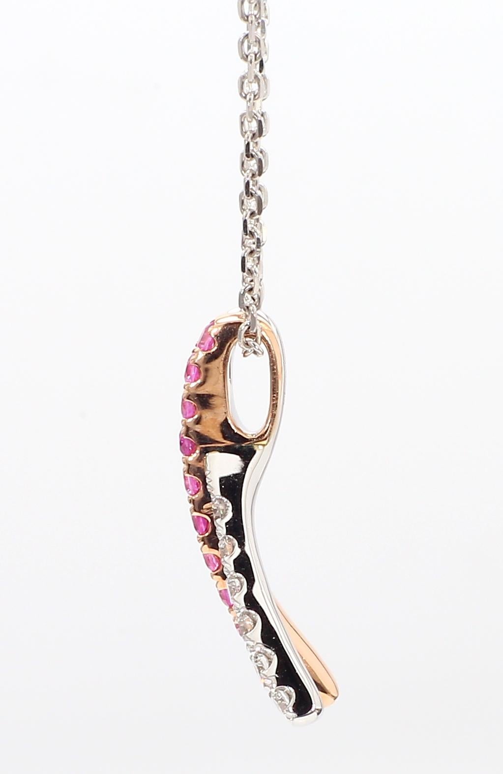 Pendentif en or rose avec saphir rond rose naturel et diamant blanc de 65 carat TW Pour femmes en vente