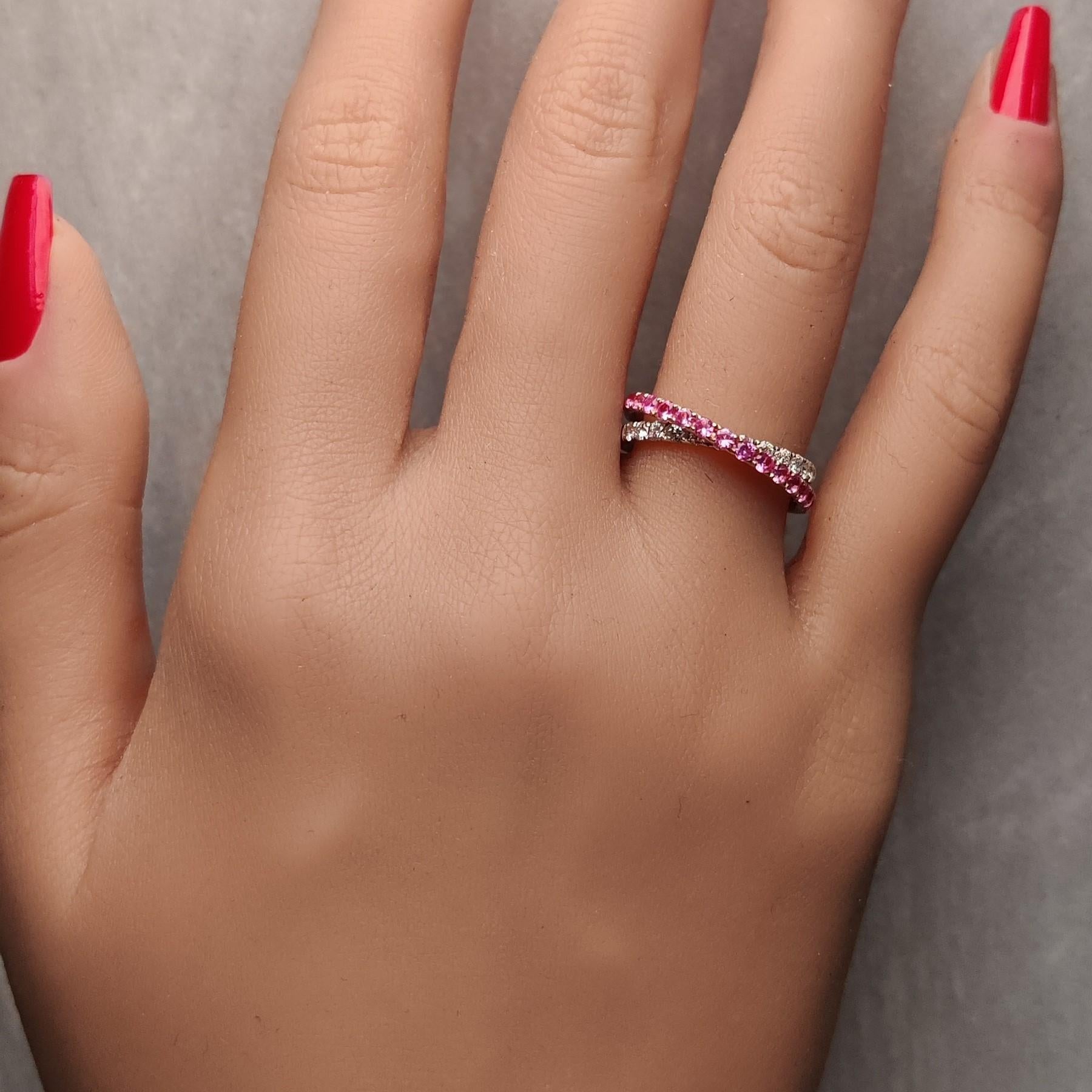 Natural Pink Round Sapphire and White Diamond .82 Carat TW Gold Wedding Band In New Condition For Sale In New York, NY