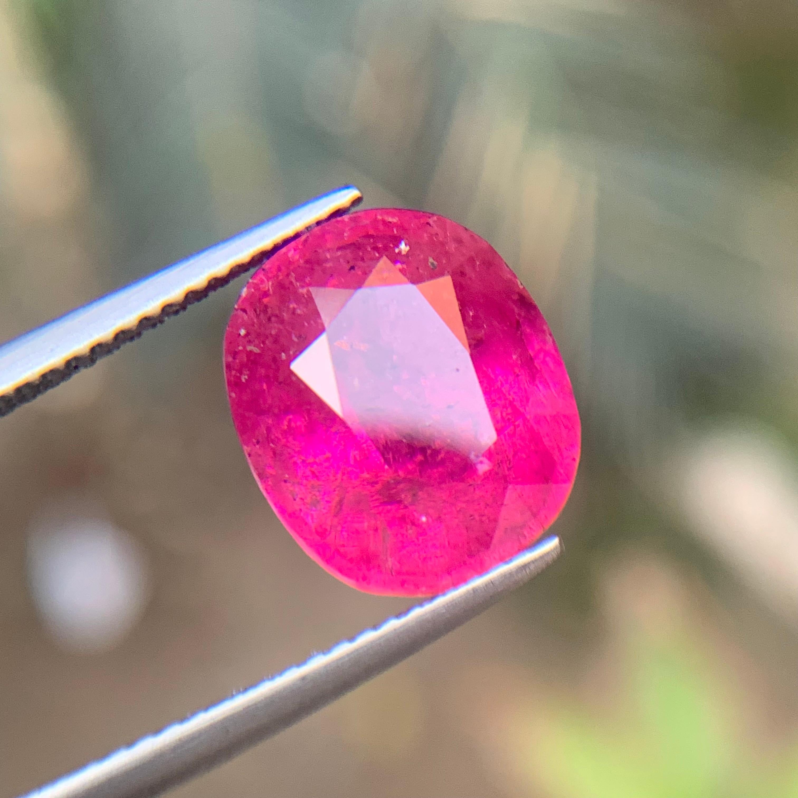 Tormalina Rubellite Rosa Naturale 7,22 Ct Taglio Ovale Gemma Sciolta per Anello Jewell in vendita 4
