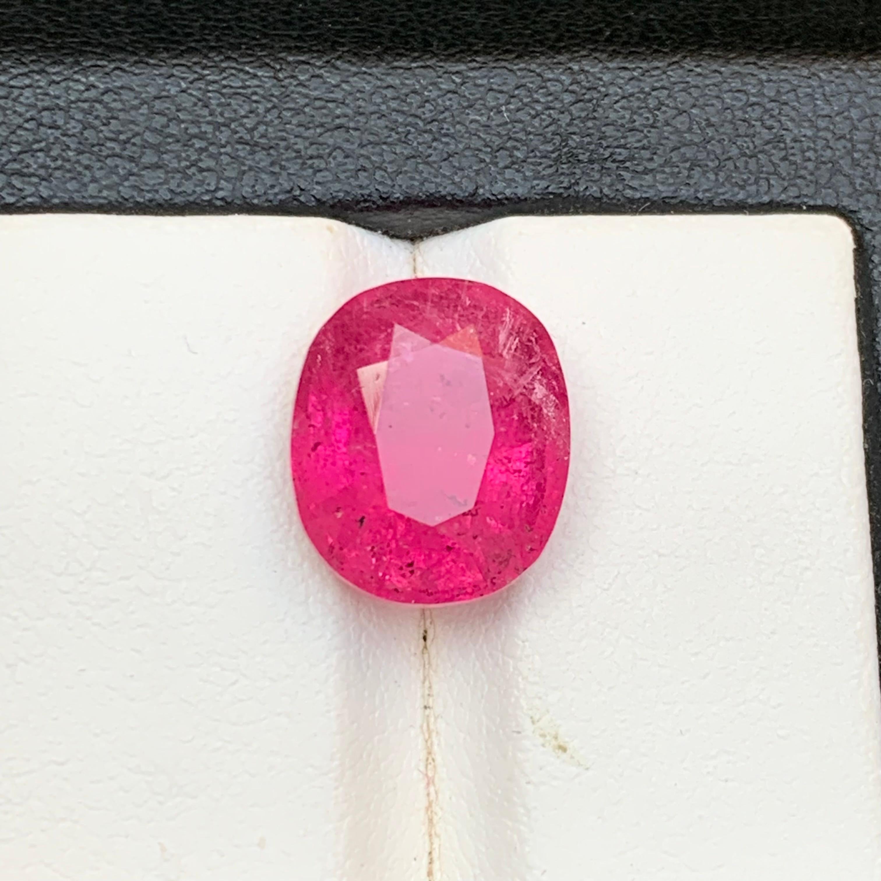 Tormalina Rubellite Rosa Naturale 7,22 Ct Taglio Ovale Gemma Sciolta per Anello Jewell In condizioni Nuovo in vendita a Peshawar, PK