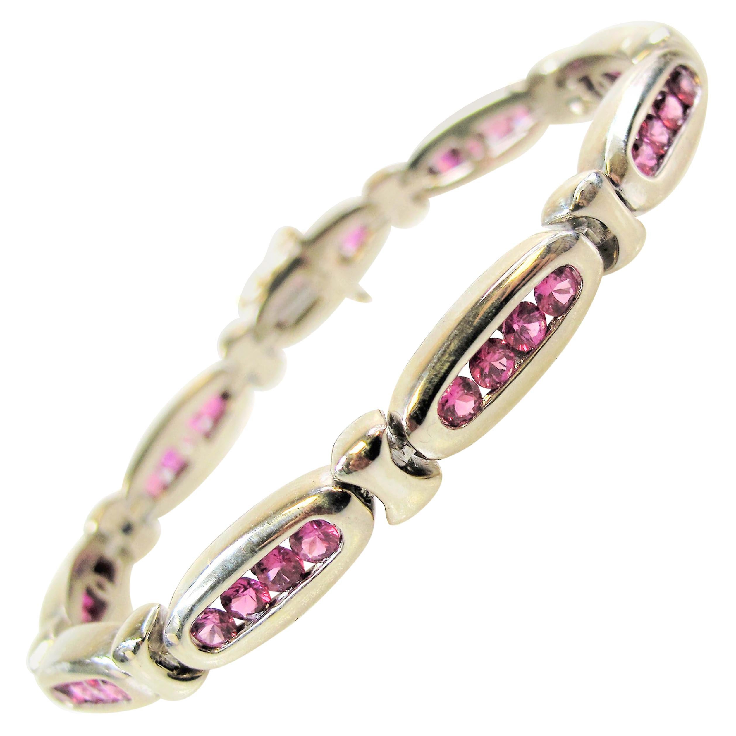 Natural Pink Ruby Oval Link Bracelet in 14 Karat White Gold 5.00 Carats Total For Sale