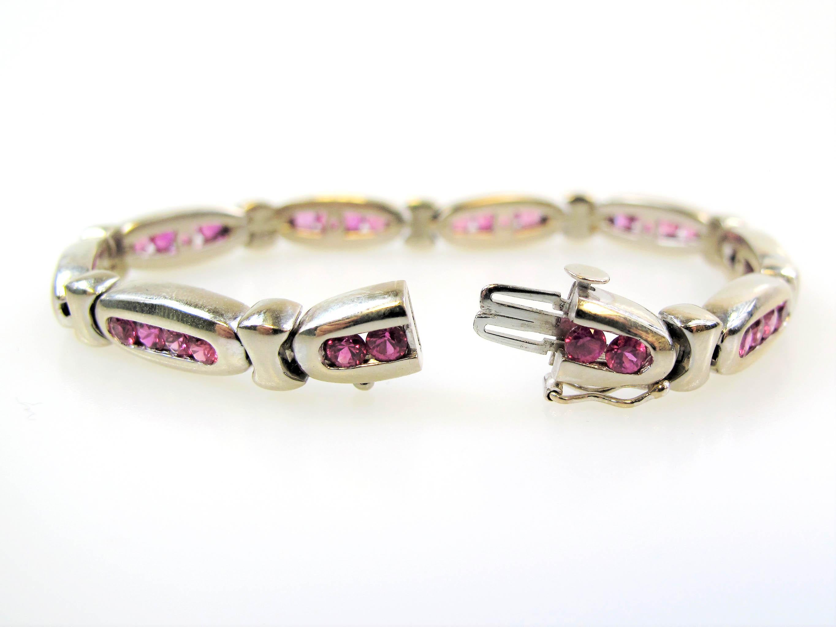 Women's Natural Pink Ruby Oval Link Bracelet in 14 Karat White Gold 5.00 Carats Total For Sale