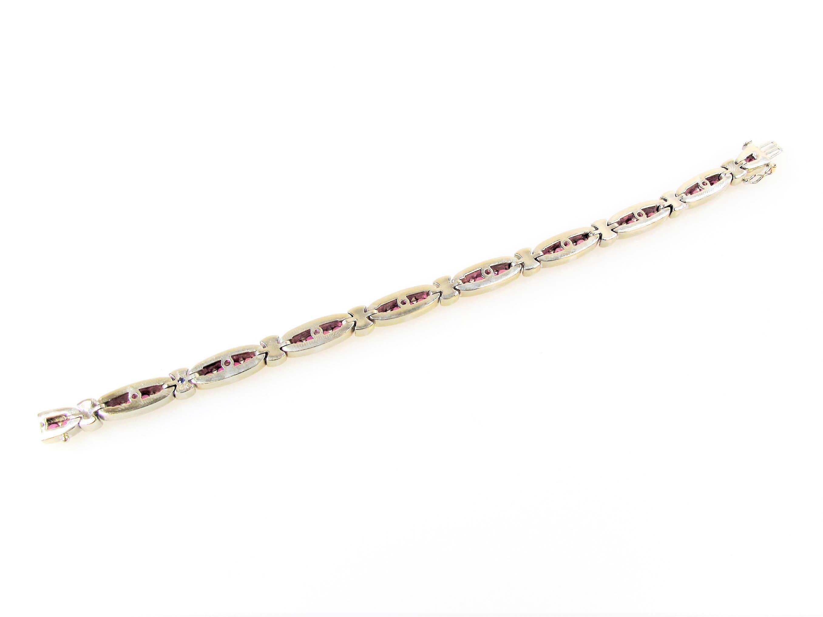 Natural Pink Ruby Oval Link Bracelet in 14 Karat White Gold 5.00 Carats Total For Sale 2