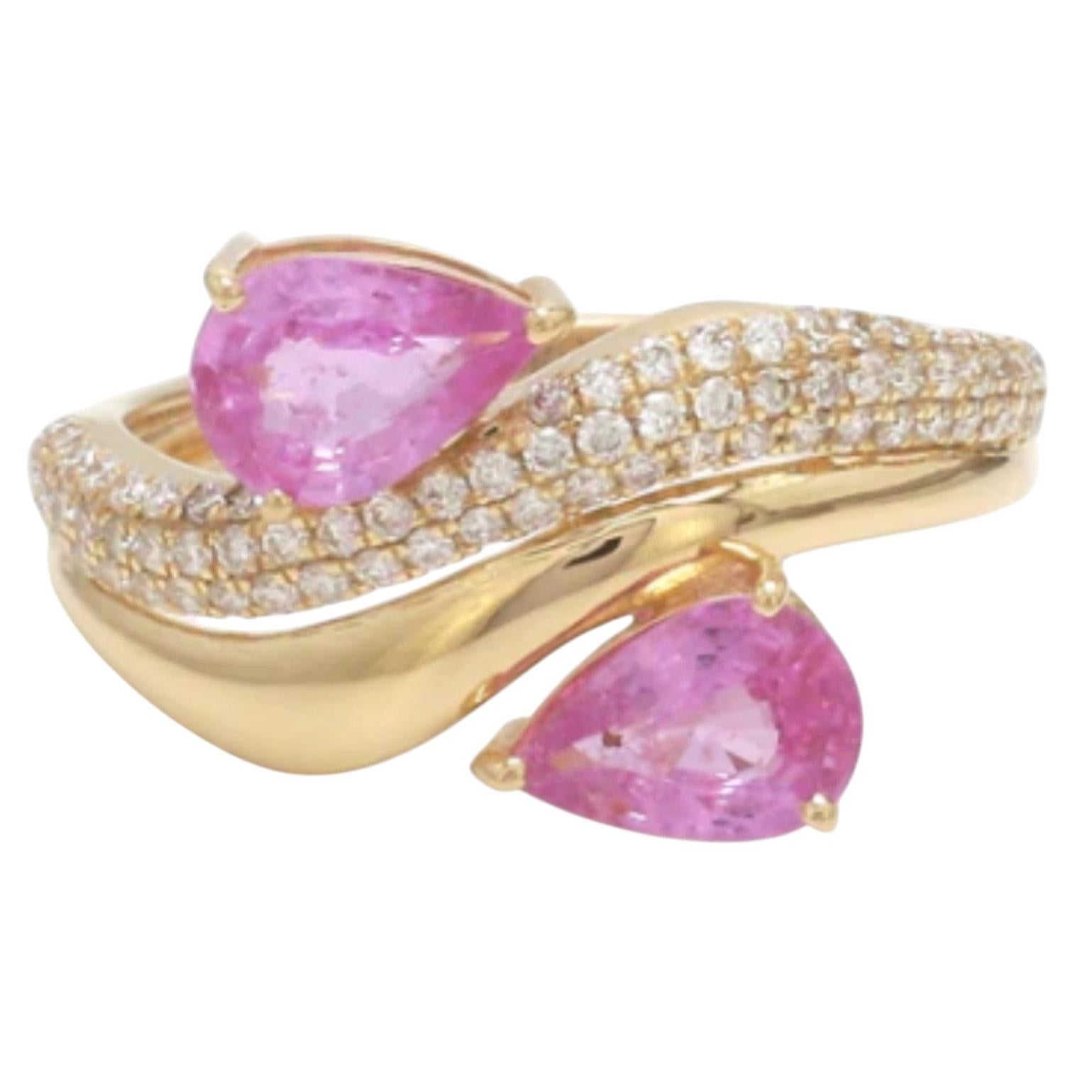 18K Yellow Gold Pink Sapphire 1.37ct & Diamond Ring For Sale
