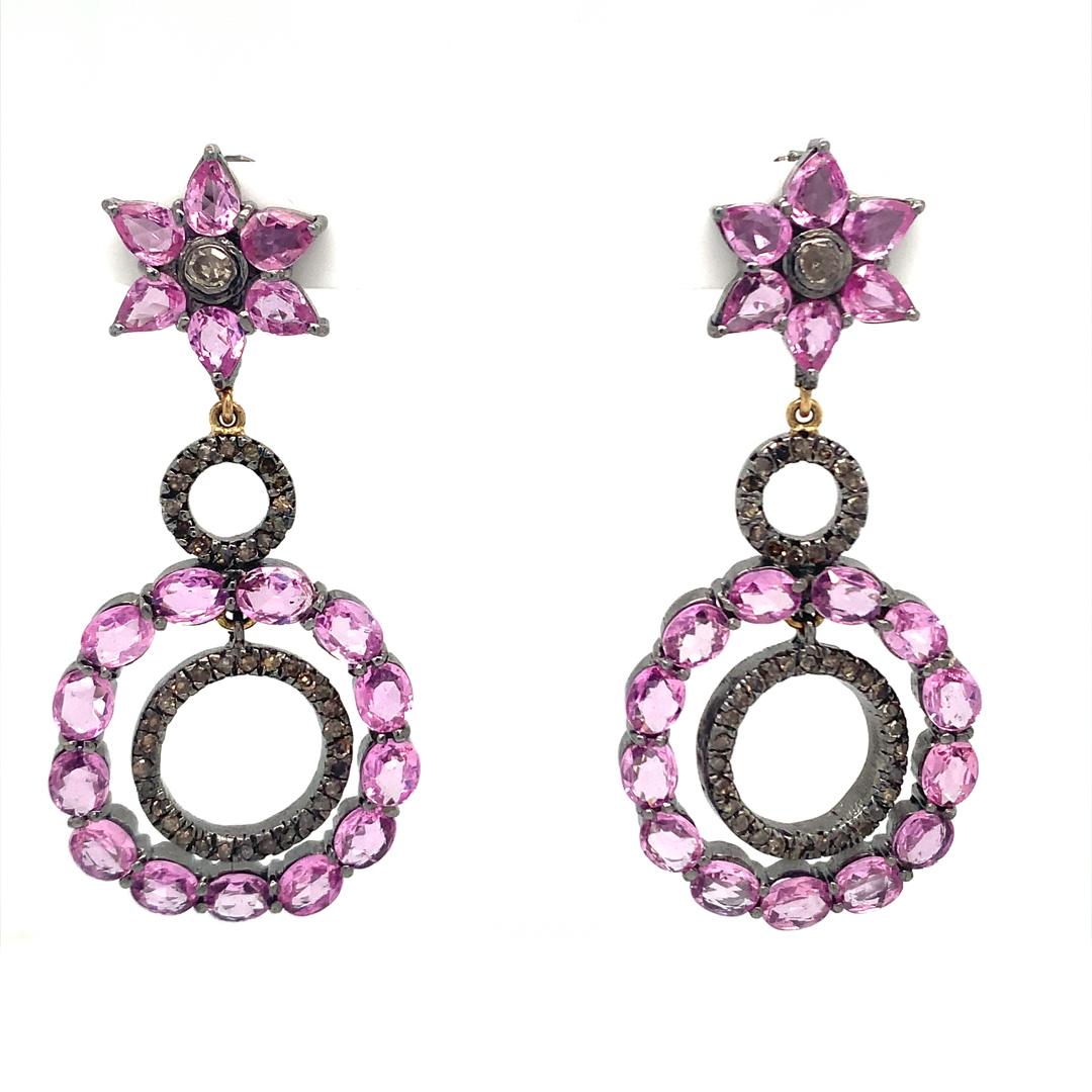 Orecchino con zaffiro rosa naturale e diamante in argento in vendita 1