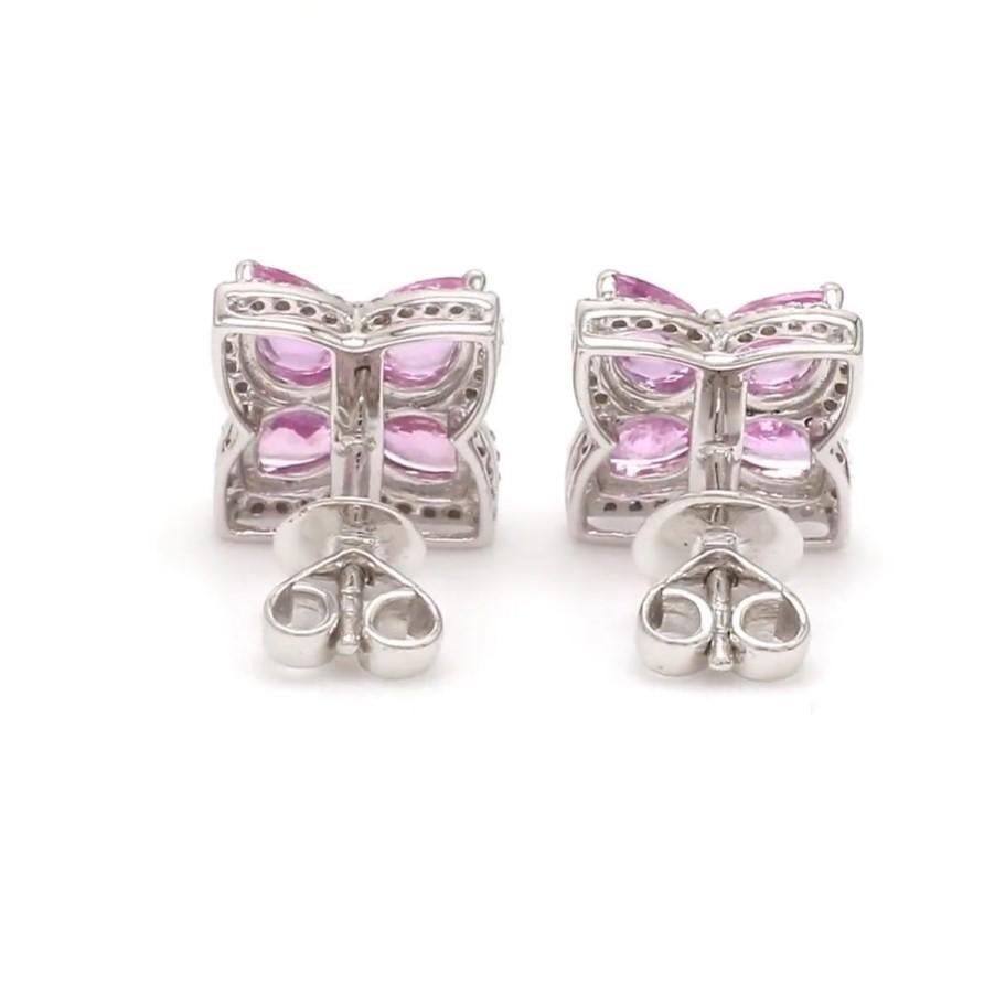 Pendientes de diamante zafiro rosa natural en oro de 18k en Nuevo estado para la venta en New York, NY