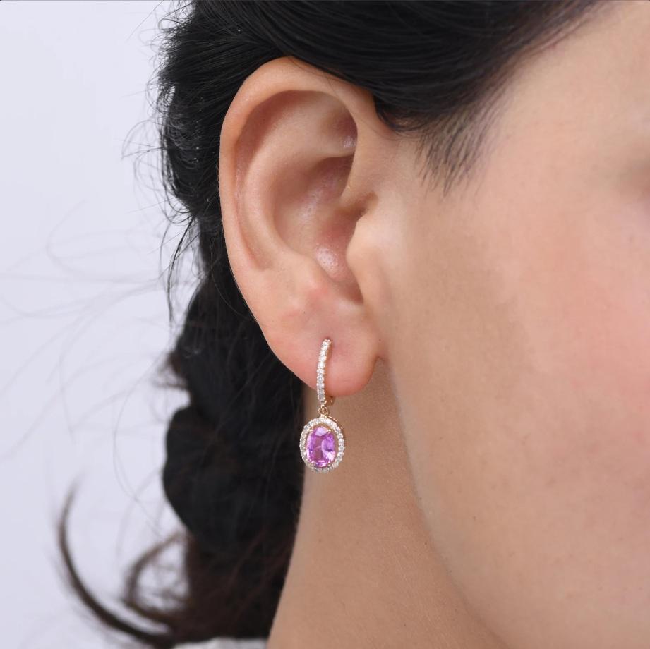 Boucles d'oreilles saphir rose naturel et diamant en or 18k Neuf - En vente à jaipur, IN