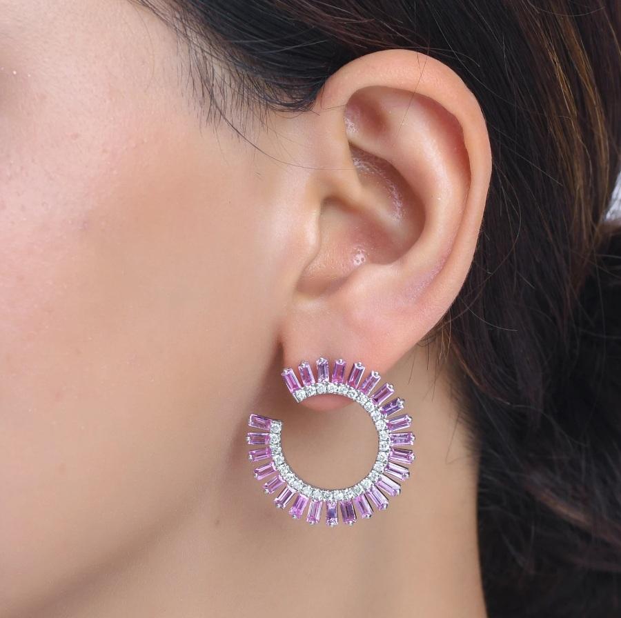 Orecchini con zaffiro rosa naturale e diamante in oro 18 carati in vendita 1