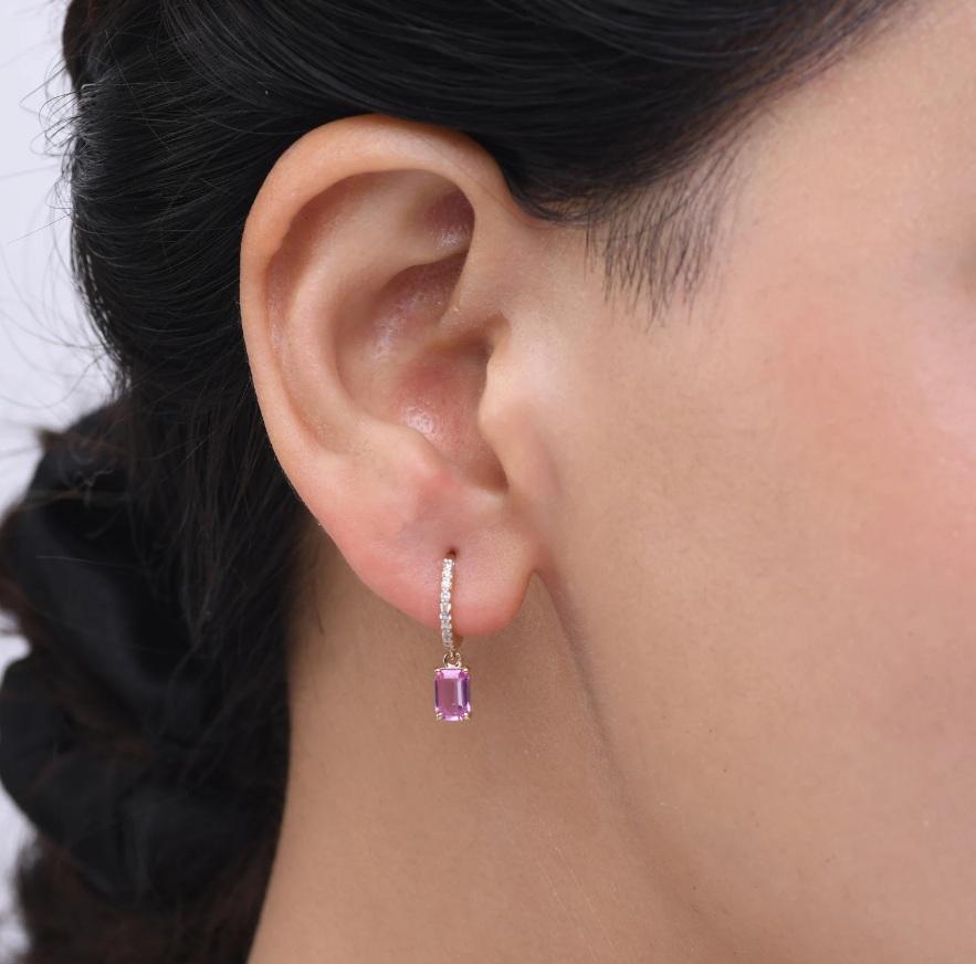 Donna Orecchini con zaffiro rosa naturale e diamante in oro 14 carati in vendita